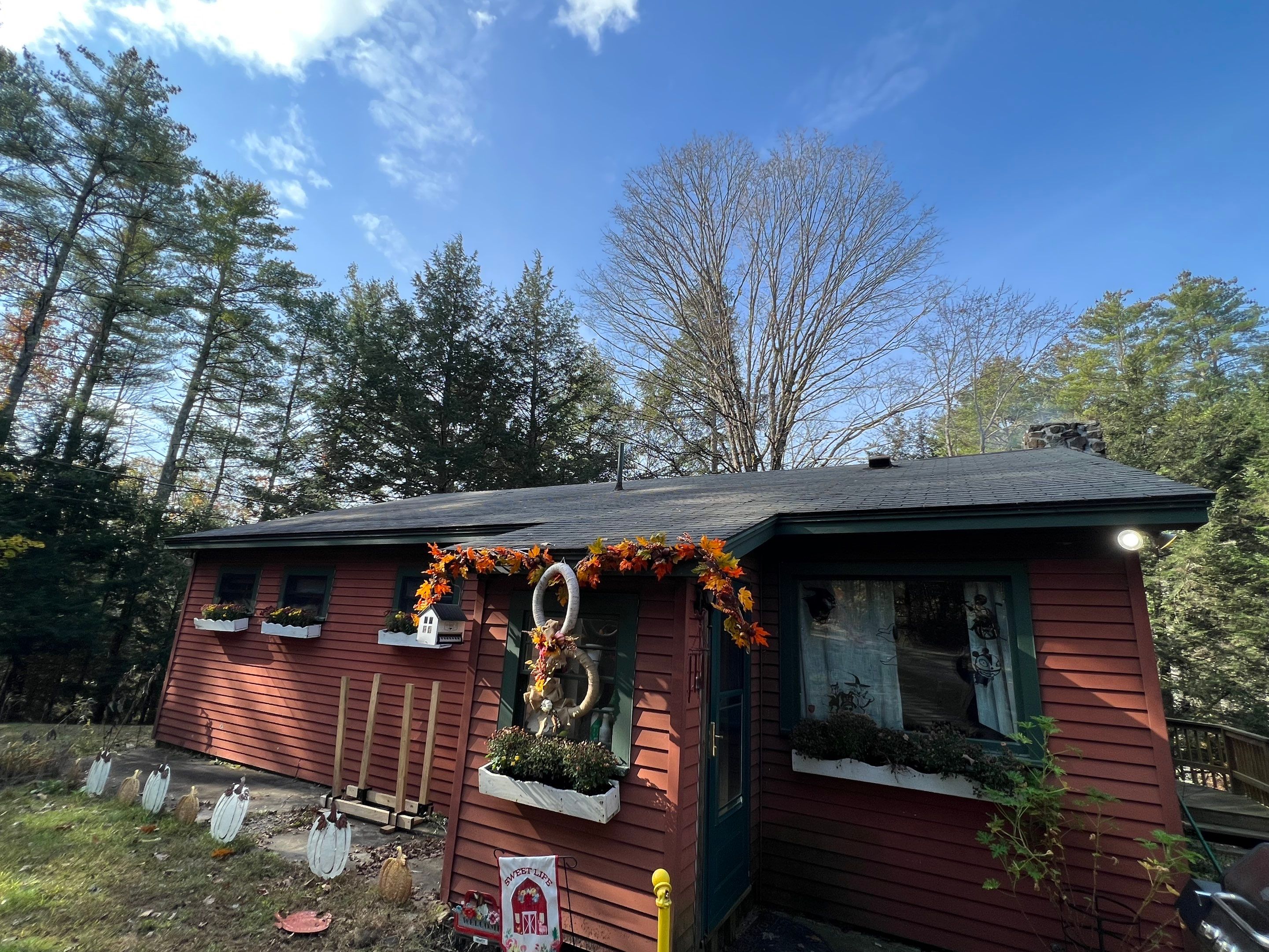 New Roof in Deerfield New Hampshire by Tall pine roofing