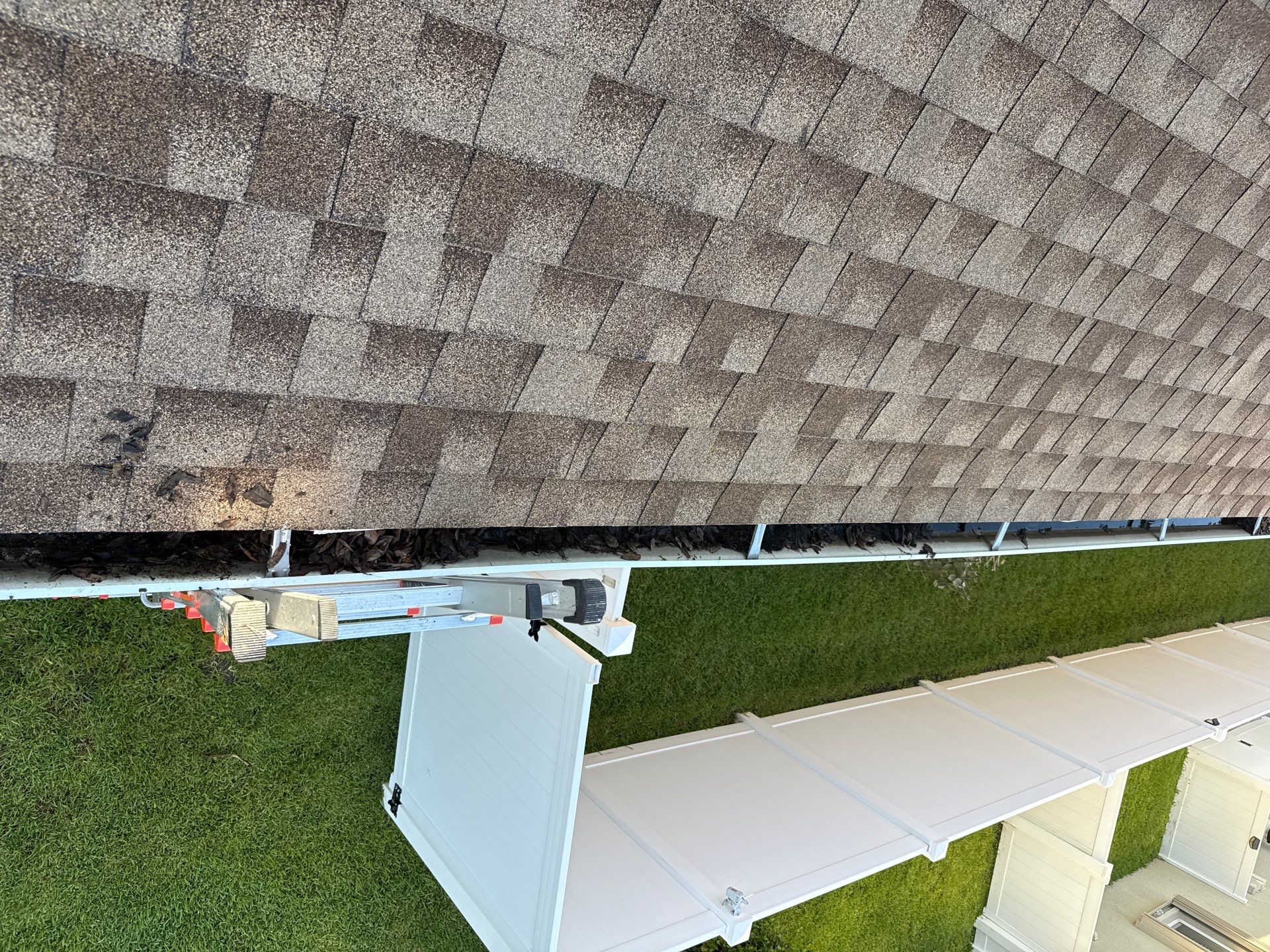 Gutter Cleaning Project – Oakley Place Community, Ellenton, FL by Sunshine AquaWash