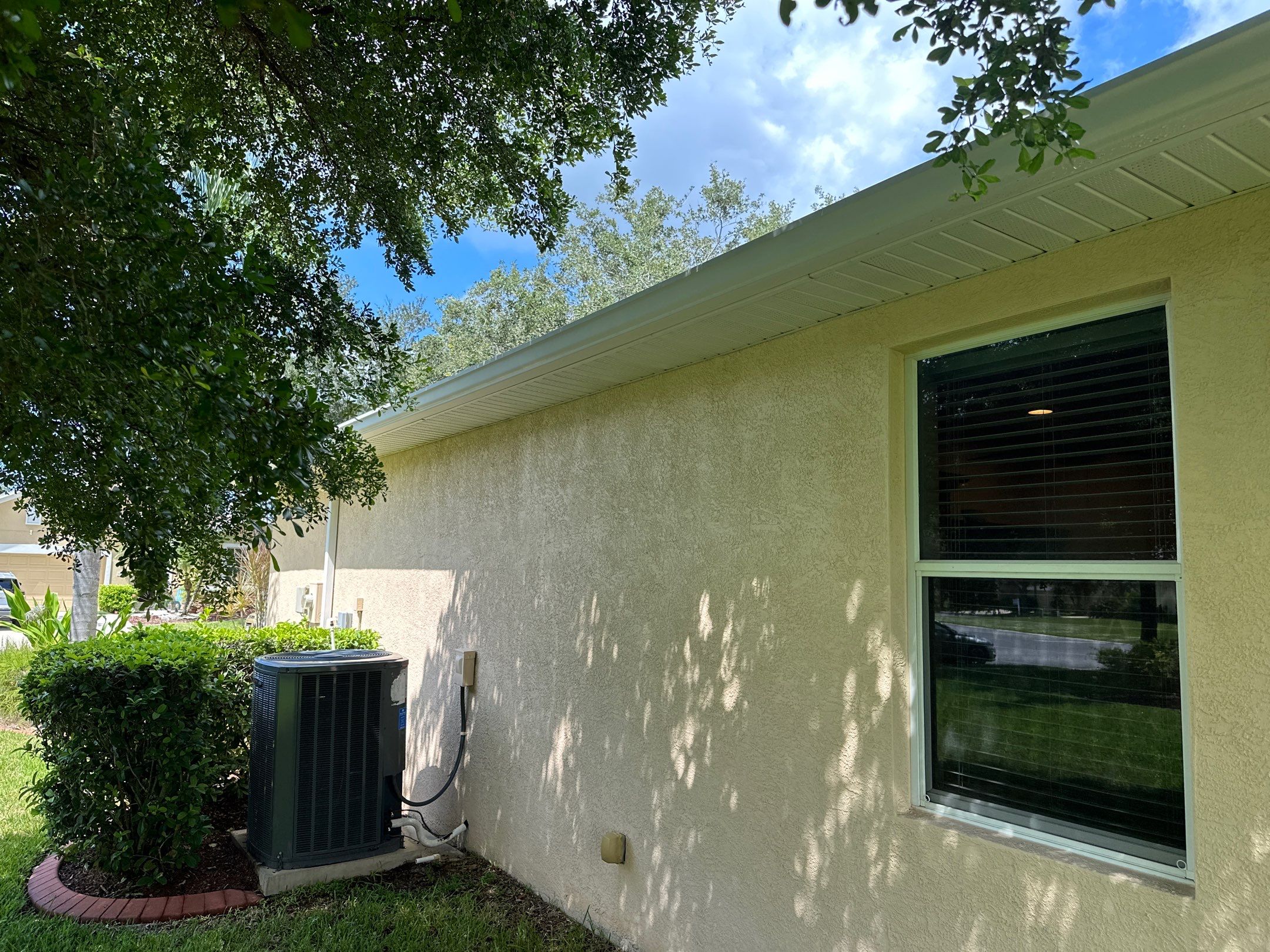 House Wash, Paver Patio Cleaning & Driveway Cleaning in Waterford – Palmetto, FL by Sunshine AquaWash