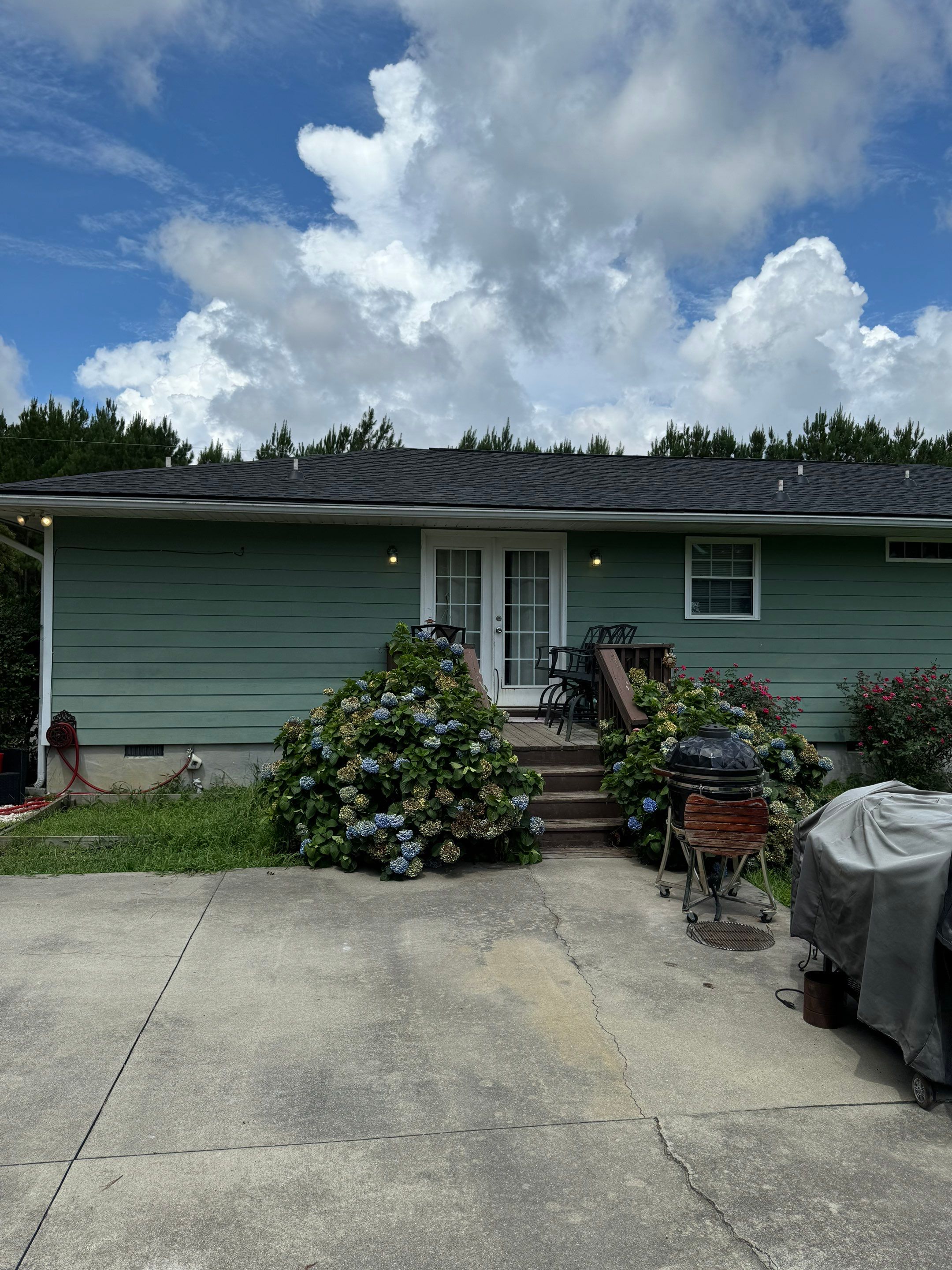GAF HDZ - Charcoal by Linta Roofing Inc