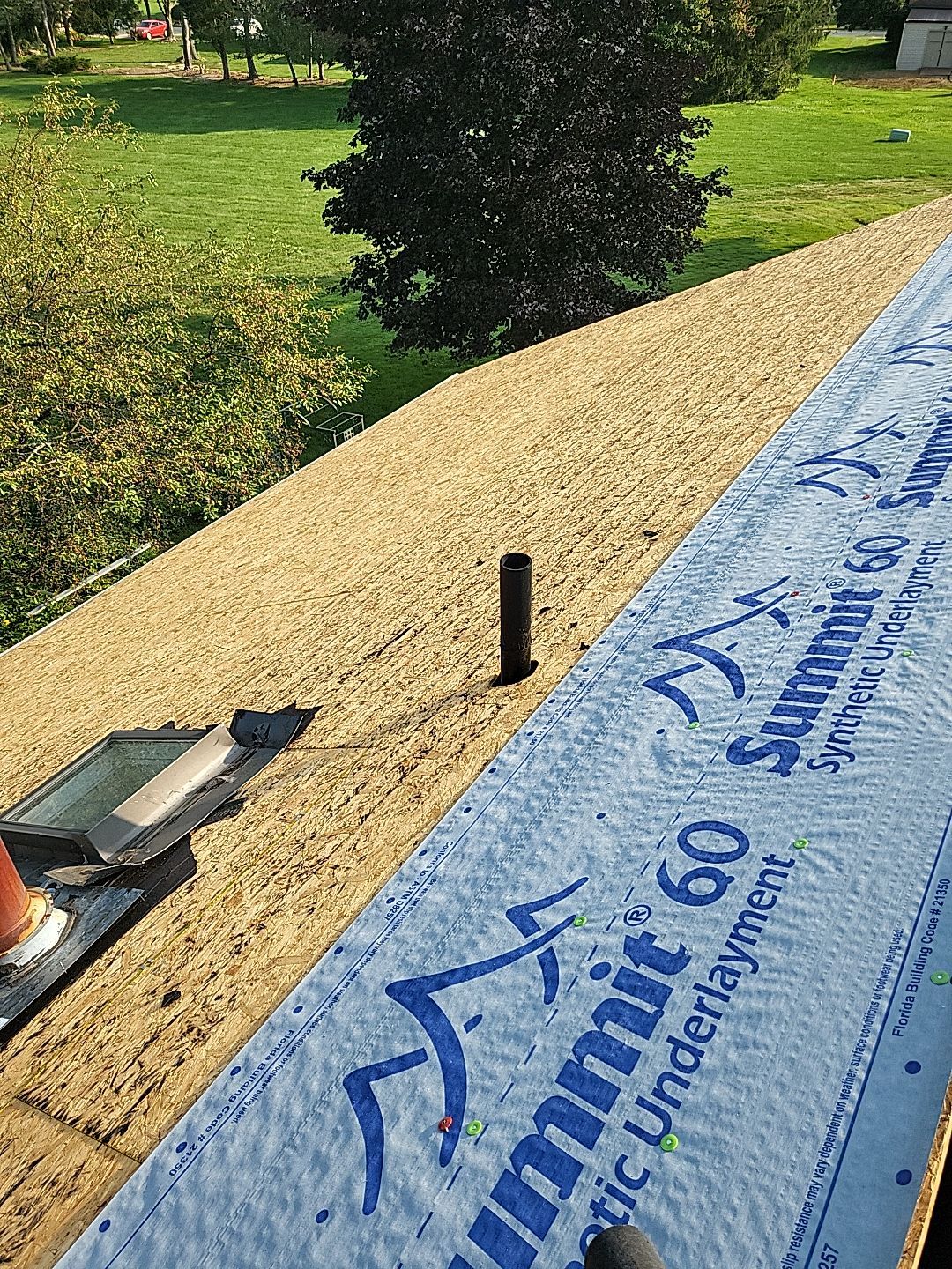 CT LANDMARK COLOR: PEWTER by Eagle Eye Roofing
