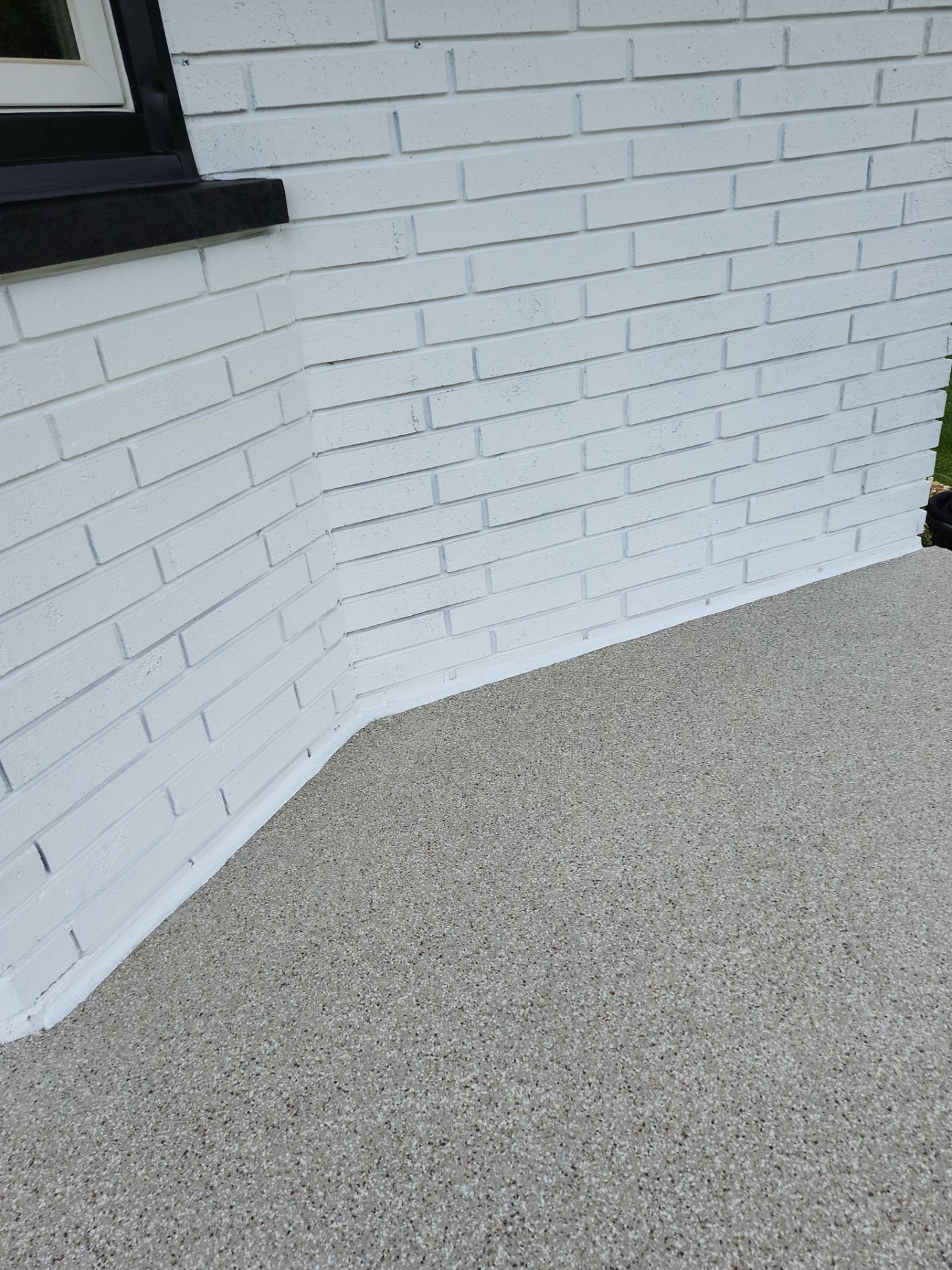 Garage and patio epoxy floor by Gordon Painting