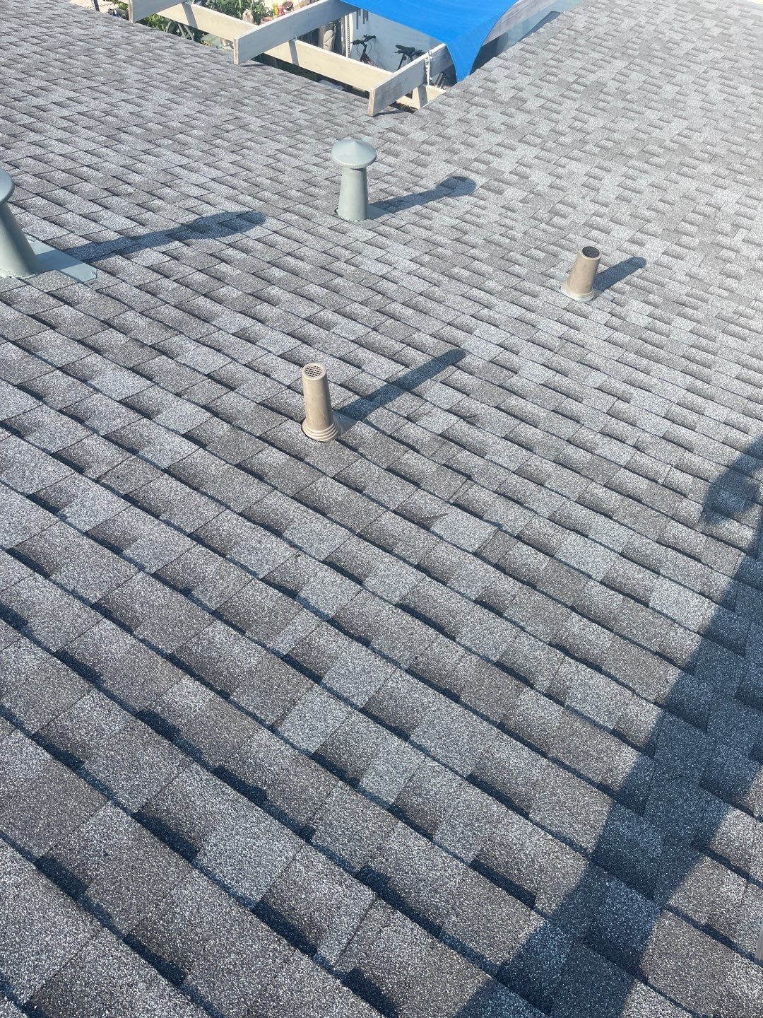 GAF HDZ -  Pewter Gray by Elite Roofing LLC