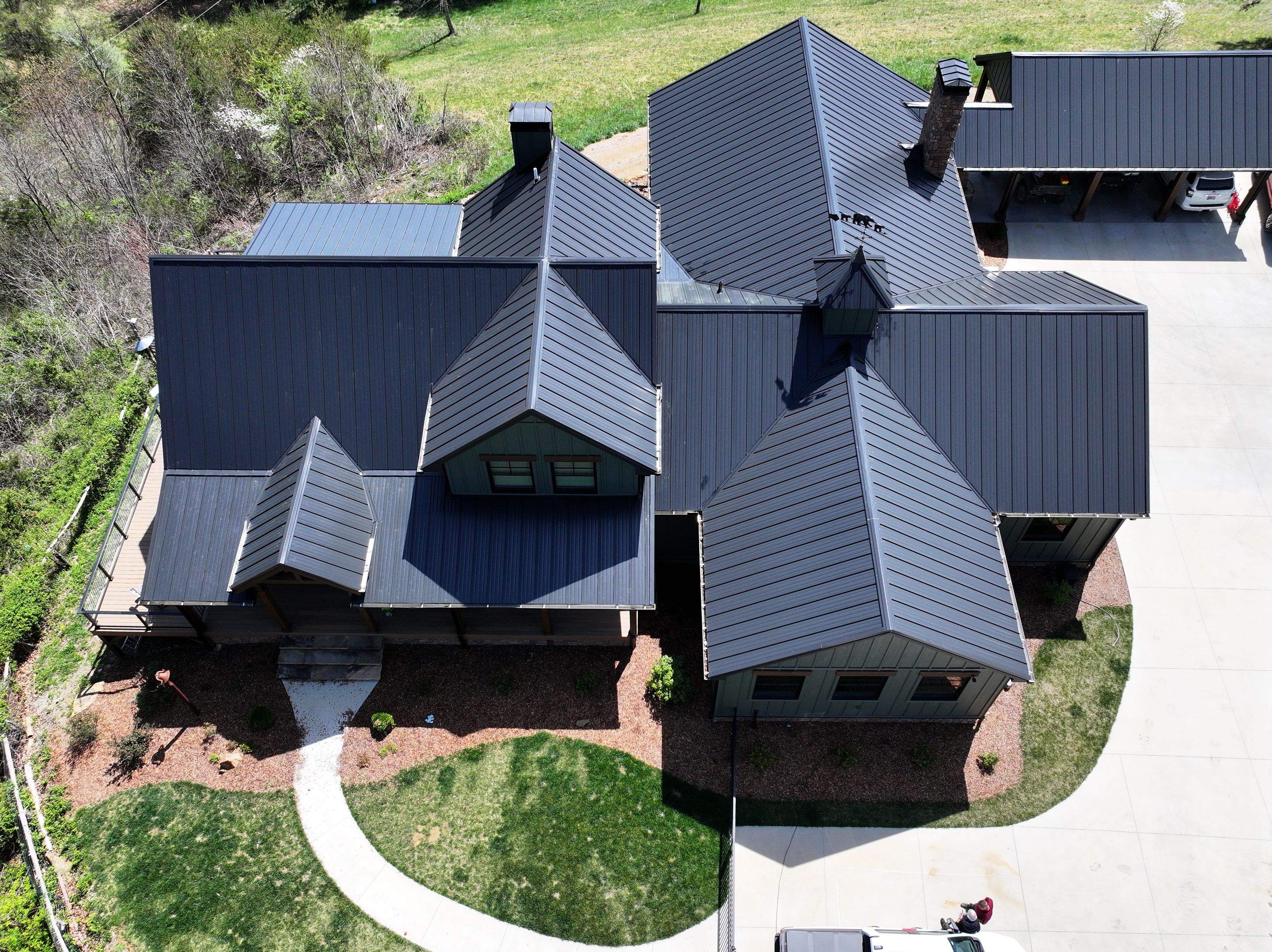 Rogers Residence by Omnia Roofing