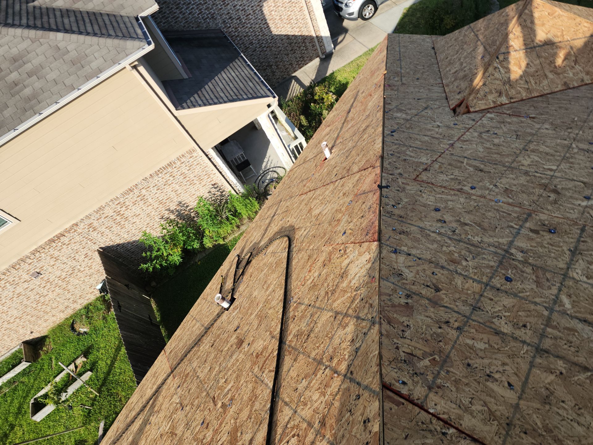 Residential Roofing Installation using Owen's Corning Duration (Lifetime) Shingles by Roof Repair Company