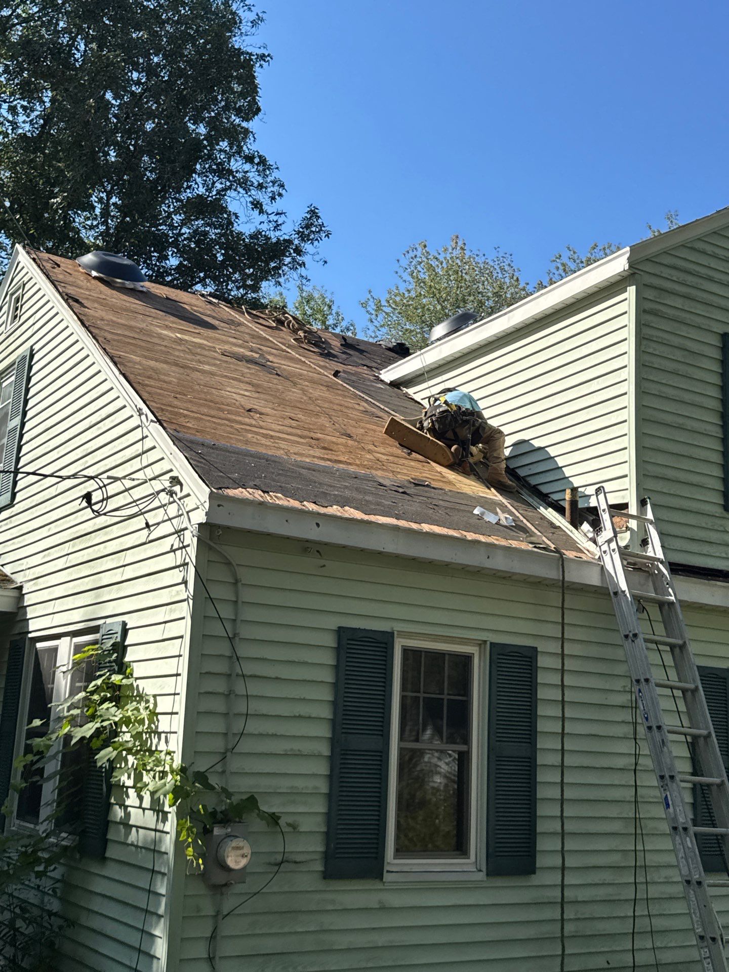Roof Replacement, Lunenburg, MA by Mighty Dog Roofing of Greater Middlesex County