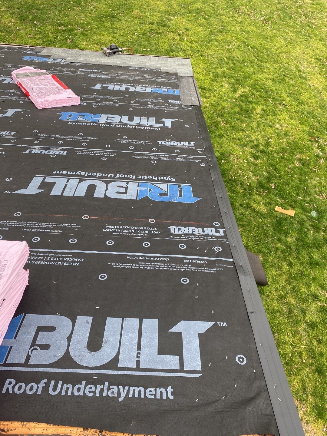 Residential Roofing Installation using Owens Corning Oakridge Roofing System by Undersun Roofing 