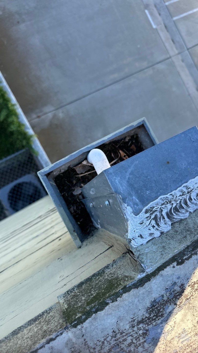 Orange County Commercial Gutter Cleaning by Property Cleaning Experts