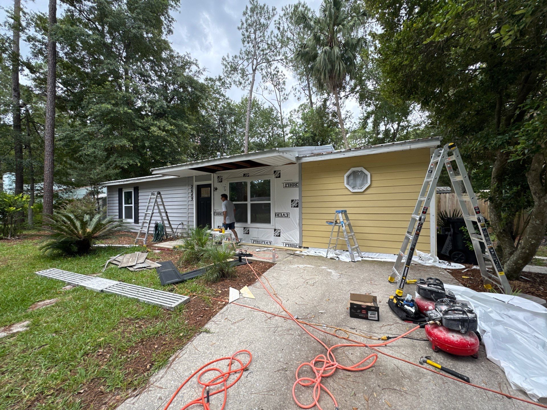 Getting To It In Gainesville by Axtra Hand
