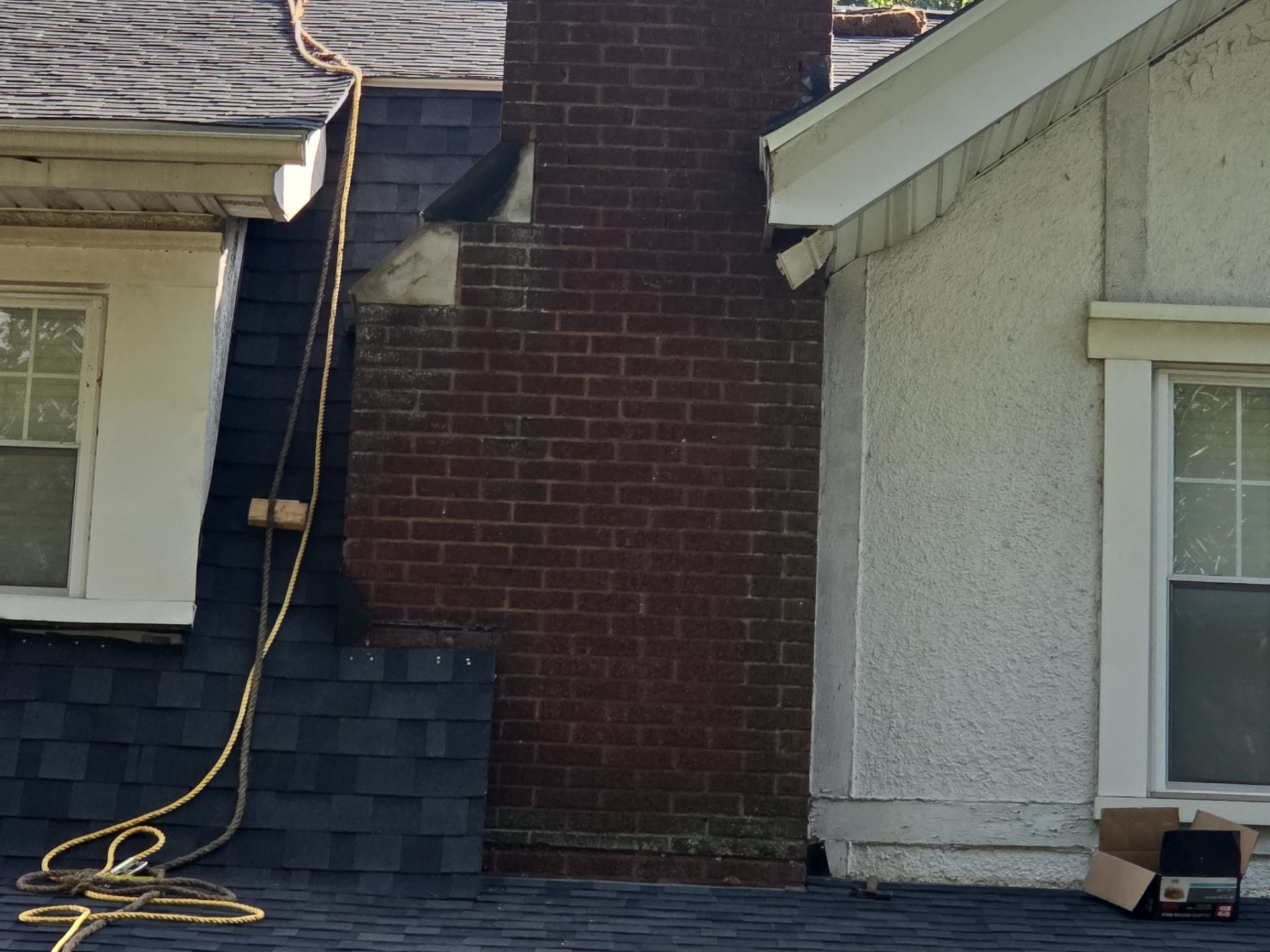Charleston WV IKO Dynasty Roof Replacement – Premium Asphalt Shingles & Expert Installation by Mr. Roofer