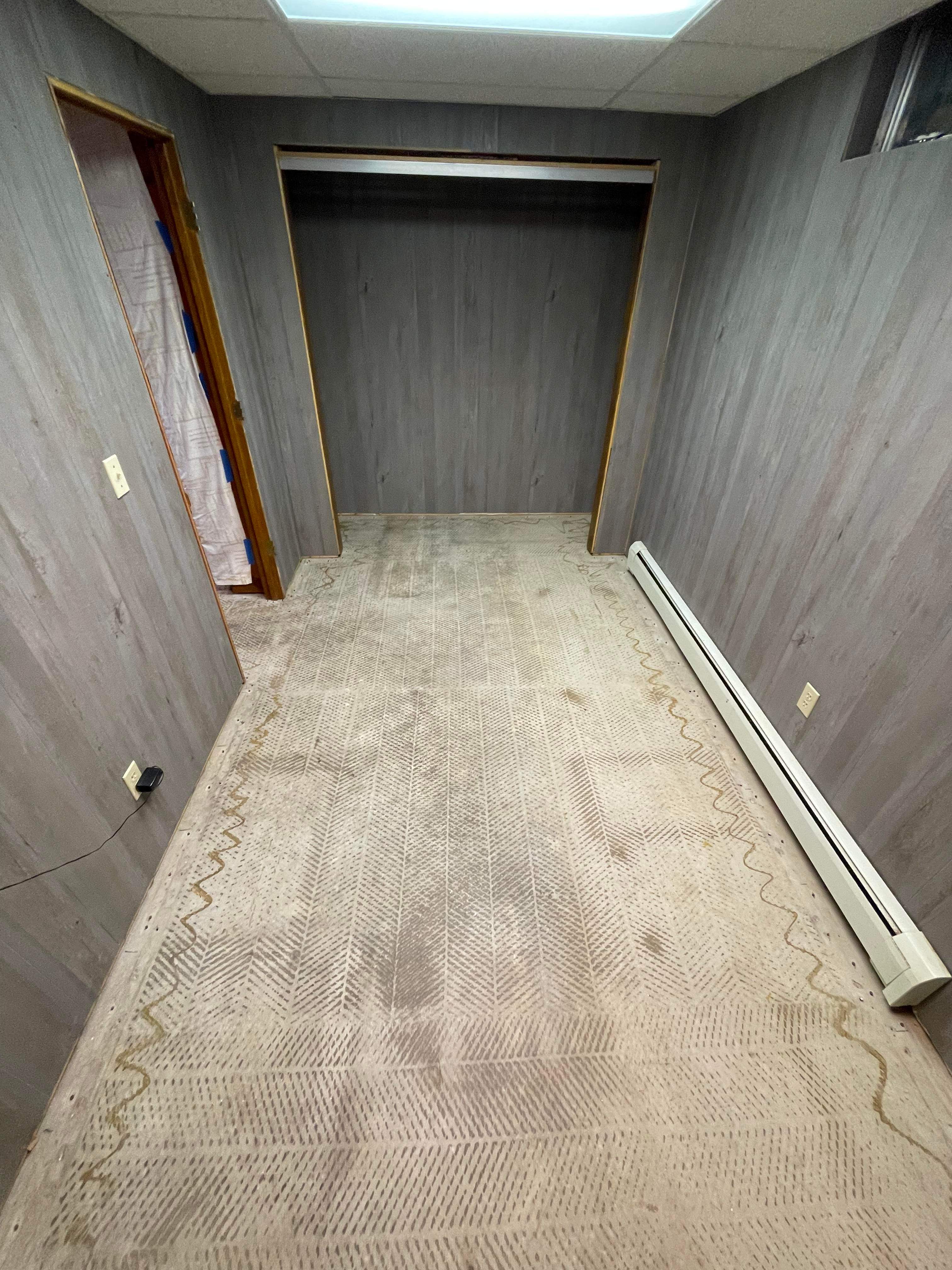 Creekbed Basement Washington by Loud Bros