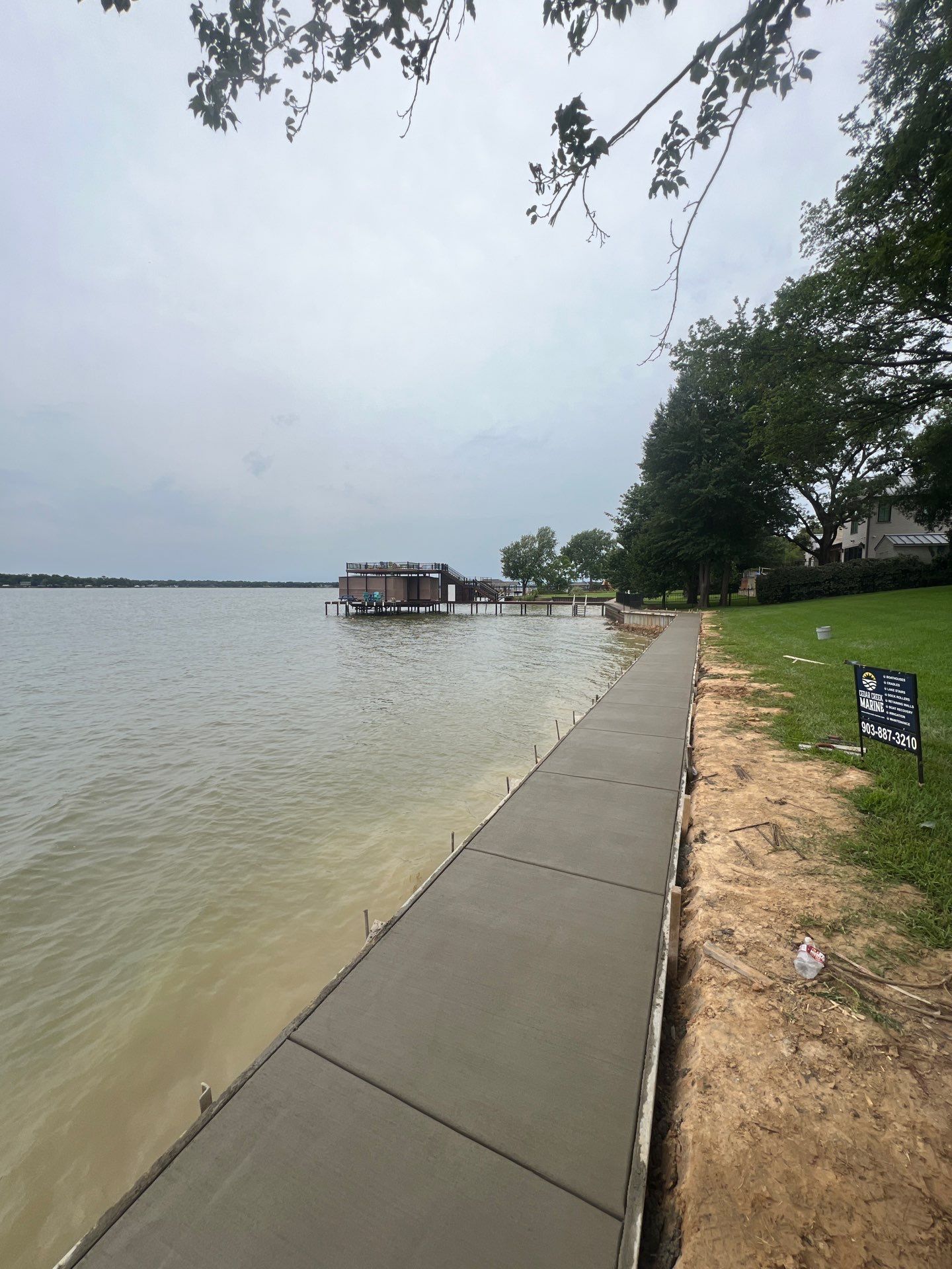 Retaining Cap Sidewalk at Cedar Creek Lake in Gun Barrel City by Rodriguez Concrete Construction