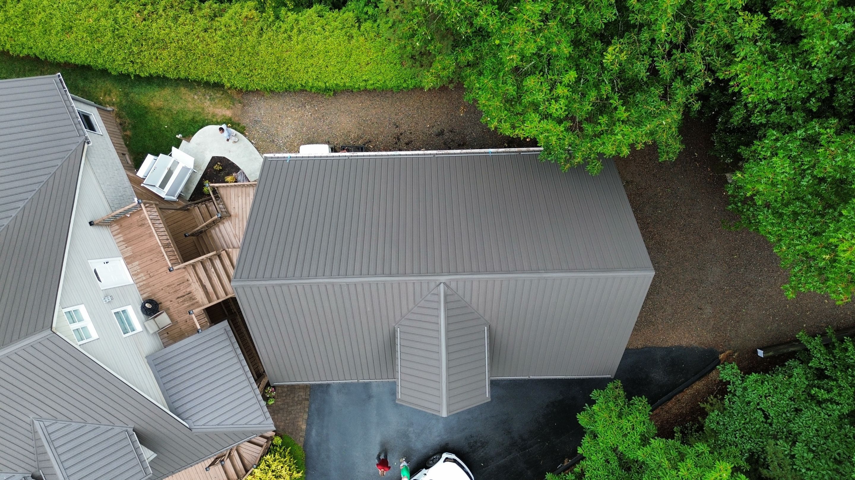James Residence by Omnia Roofing