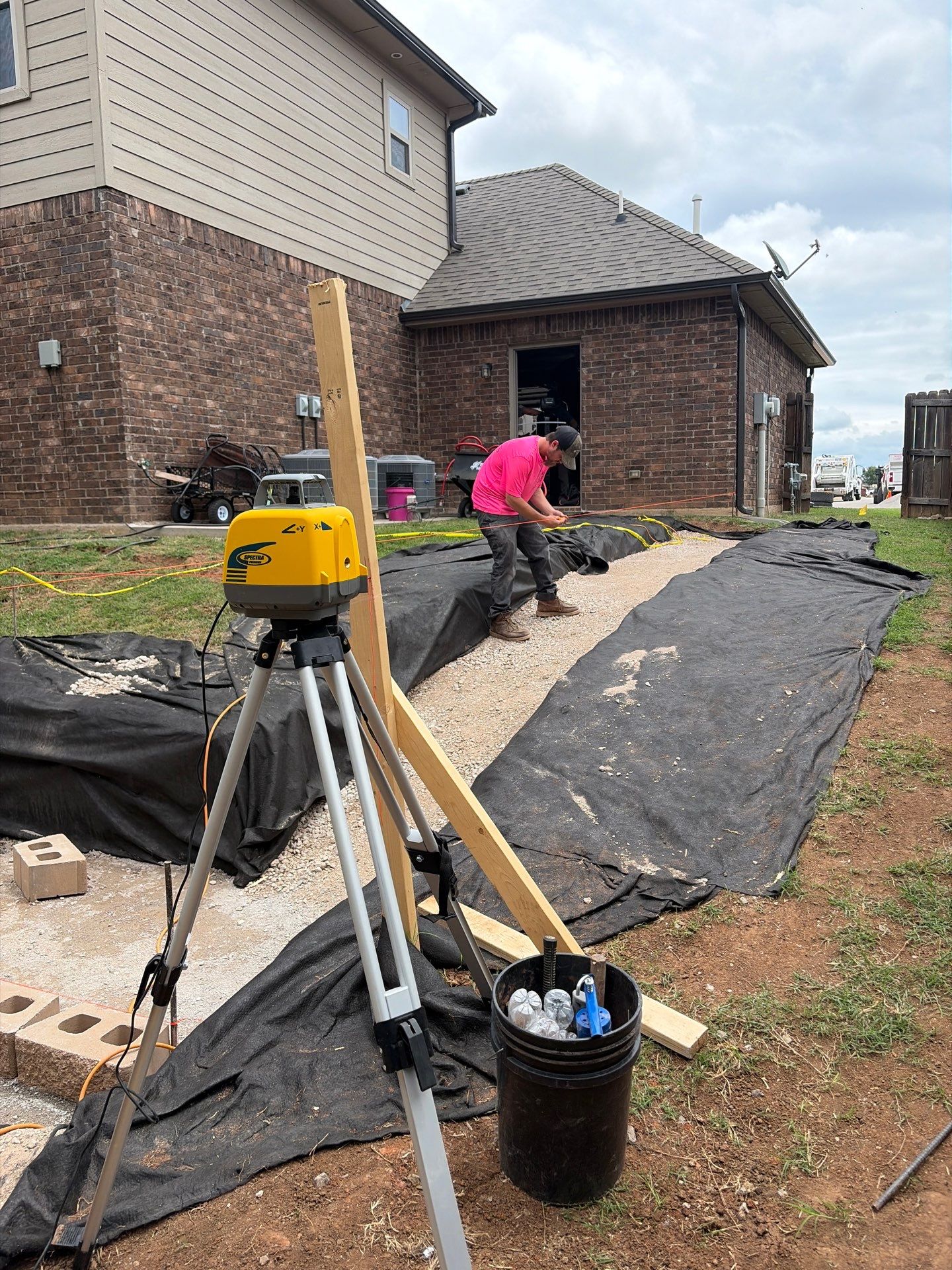 Custom Segmental Block Retaining Wall and Sod Installation in Lawton by Clays Services Inc
