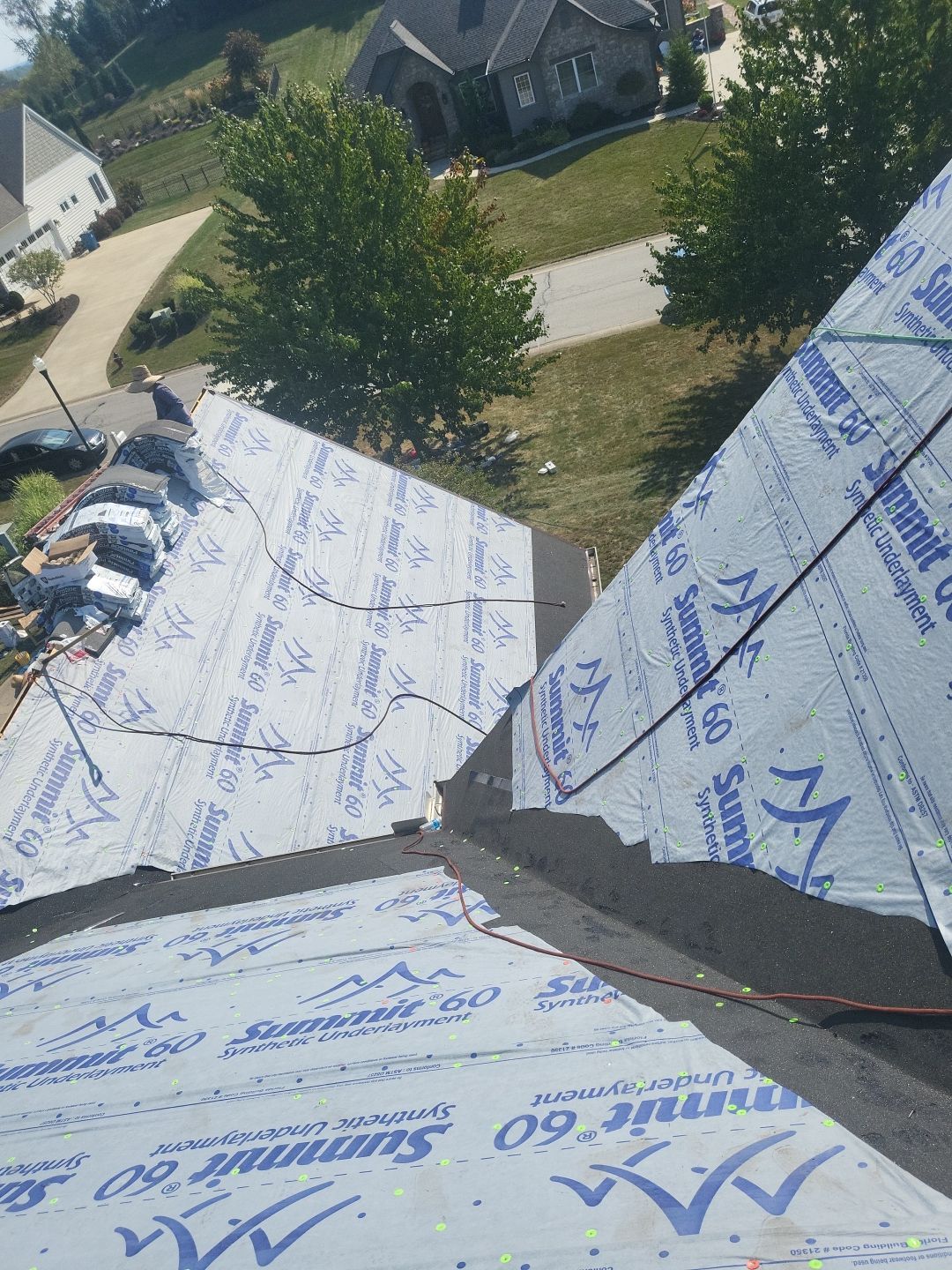ATLAS PINNACLE COLOR: WEATHERED WOOD by Eagle Eye Roofing