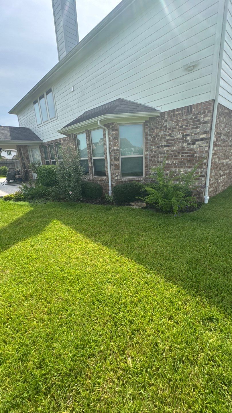 🌿 Mr. Ken’s Front Yard Flower Bed Enhancement by Texas Urban Elements