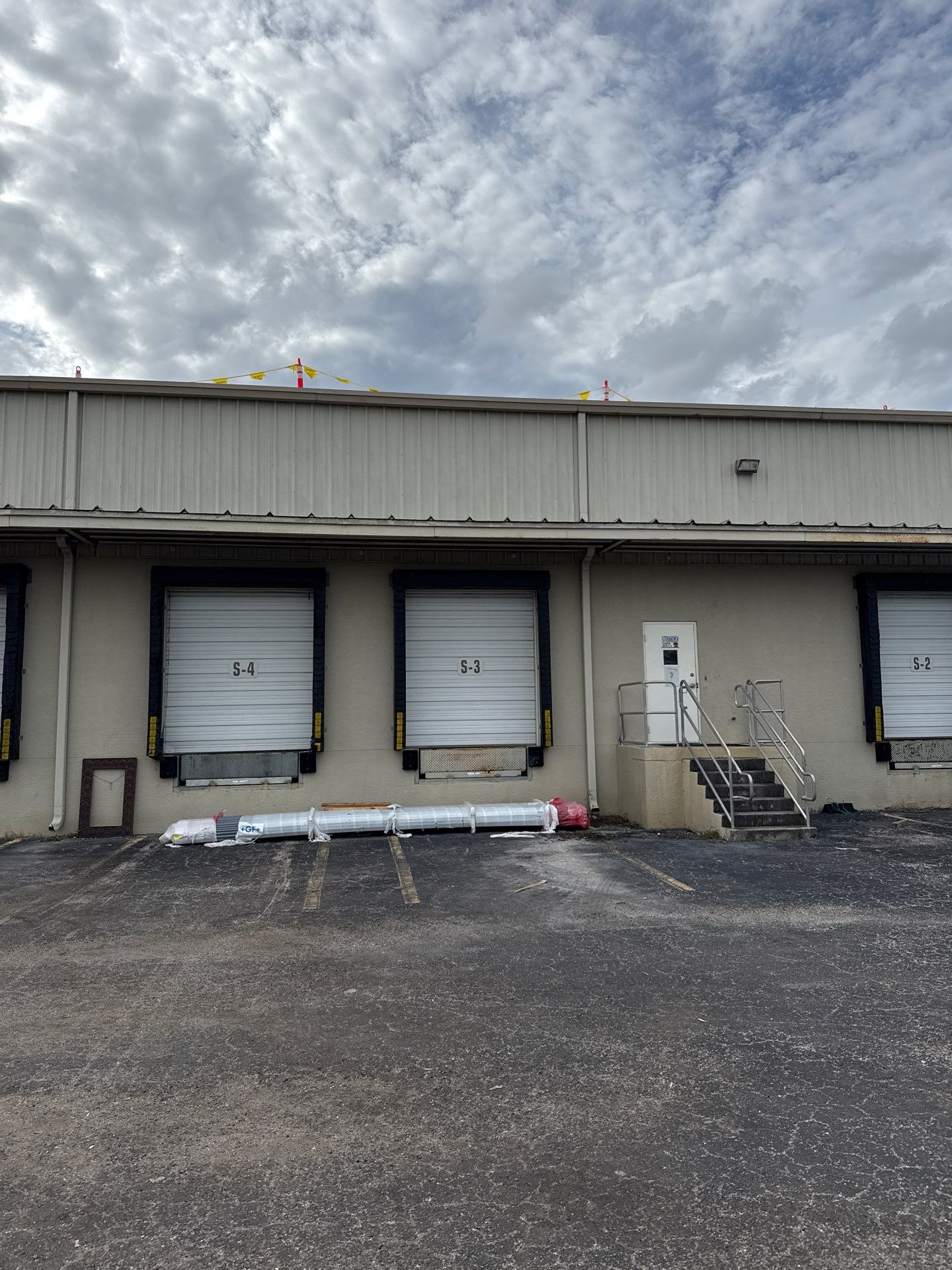 Commercial Gutters using Aluminum Seamless Gutters in Lehigh Acres FL by Gutter Professors
