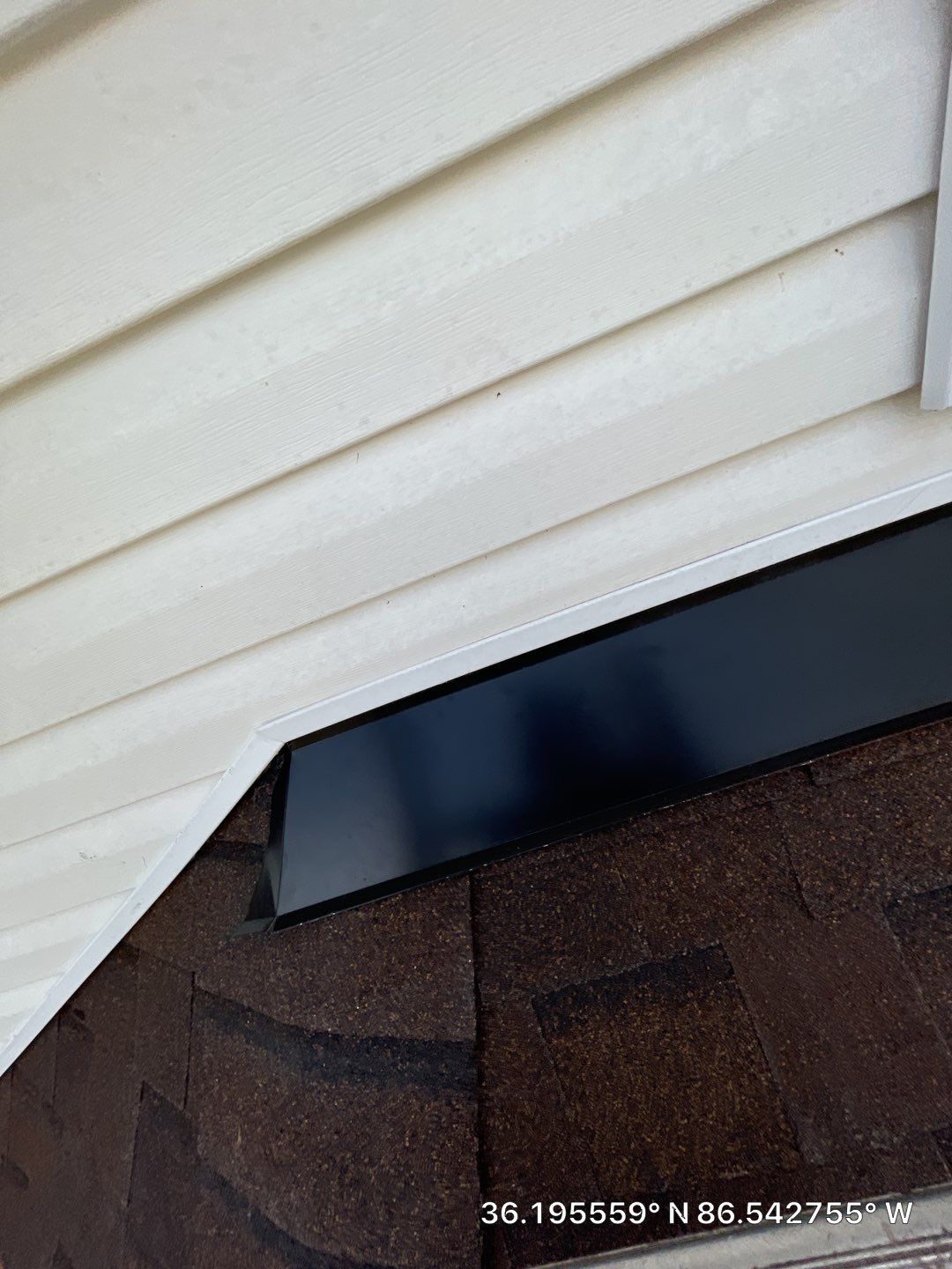 Residential Roofing Installation using Owens Corning Oakridge Roofing System by Undersun Roofing 