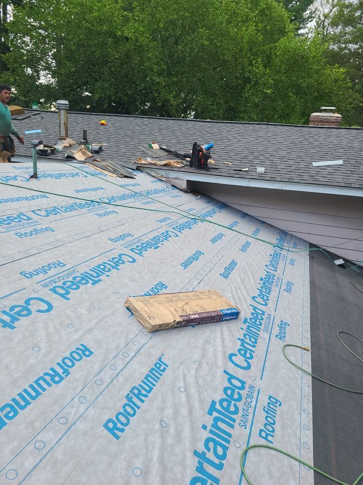 Vienna: CertainTeed Landmark Pro Architectural Shingles in Max Def Pewterwood by RM Banning, Inc.