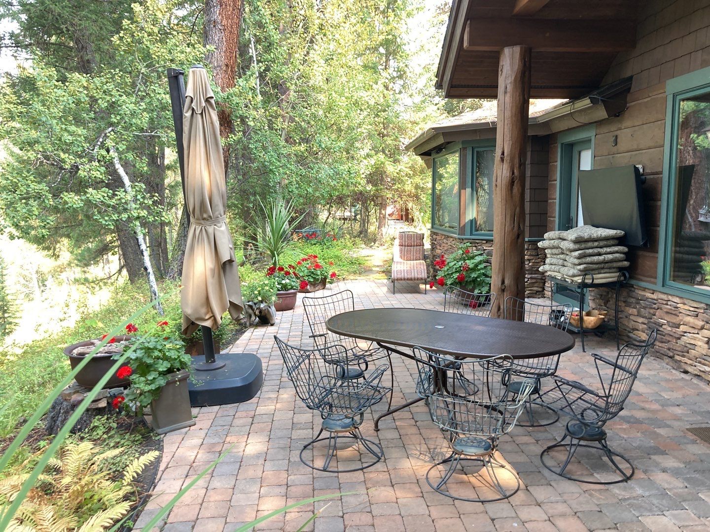 Two story new build gets a CertainTeed Landmark roof in Shenandoah  by ID Roofing LLC