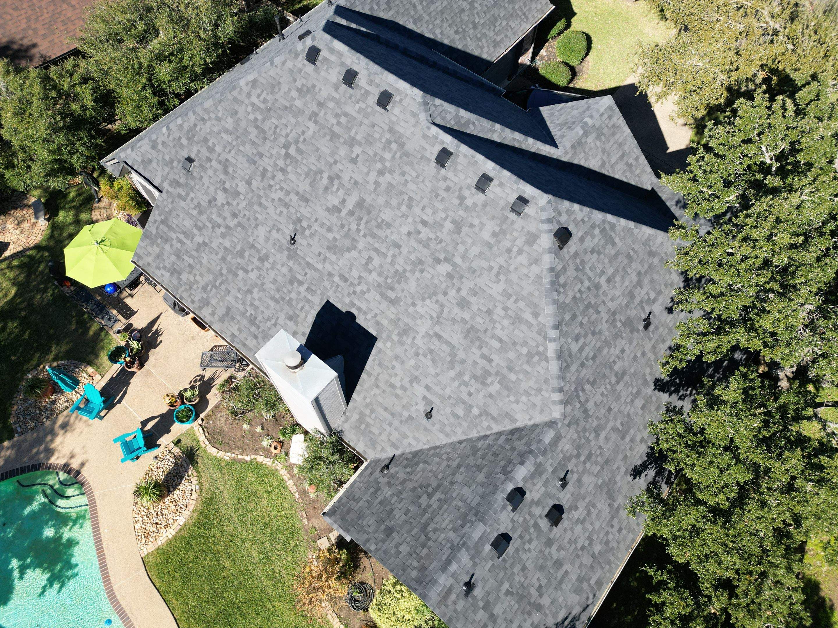 Midnight Black - Malarkey Vista by RoofsOnly.com