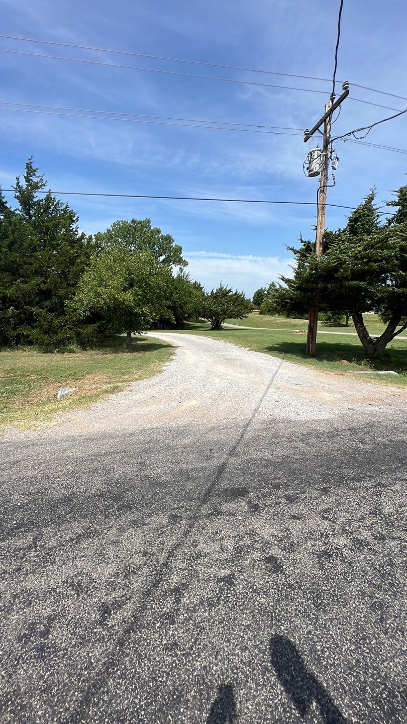 1000' Drive and Patio using Concrete by Clays Services Inc
