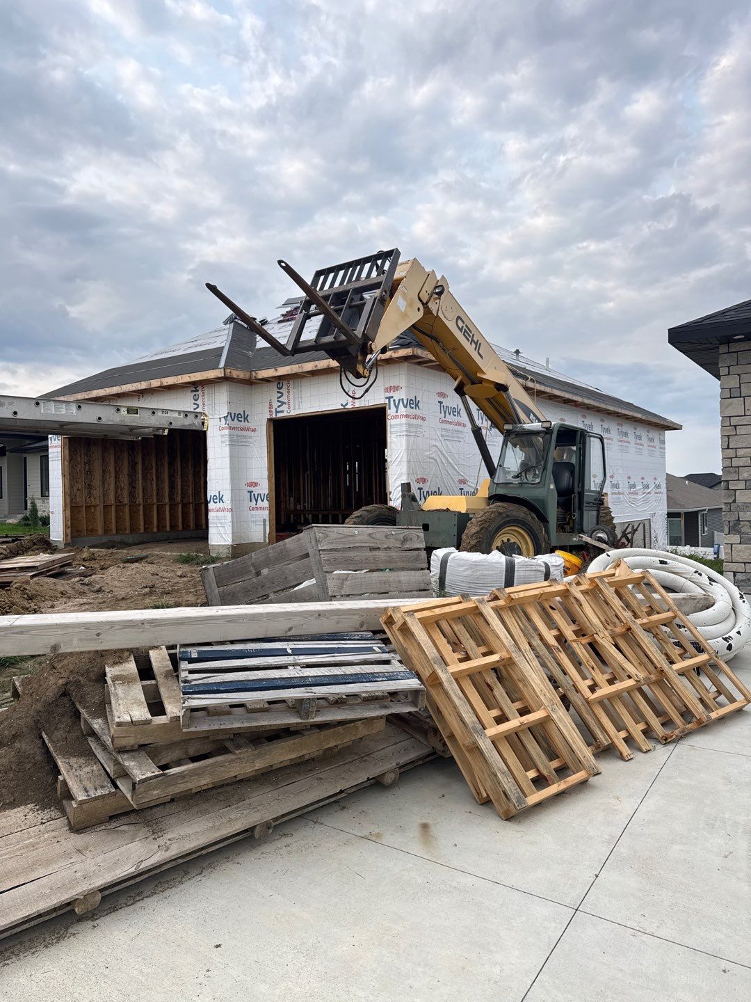New Roof and Exterior Envelope in Midtown by Hansen Projects
