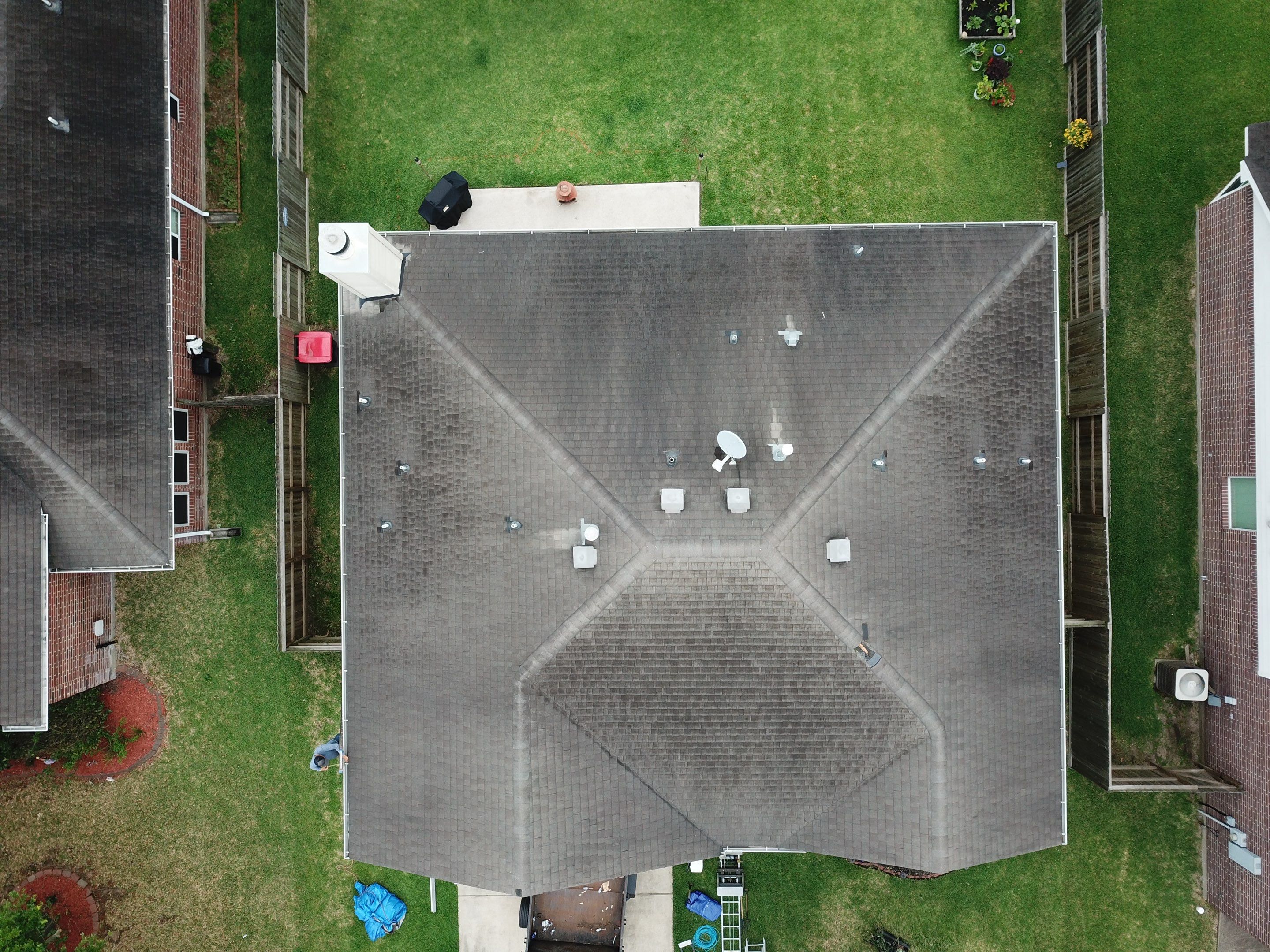 OC Duration Estate Gray by HHH Roofing & Construction