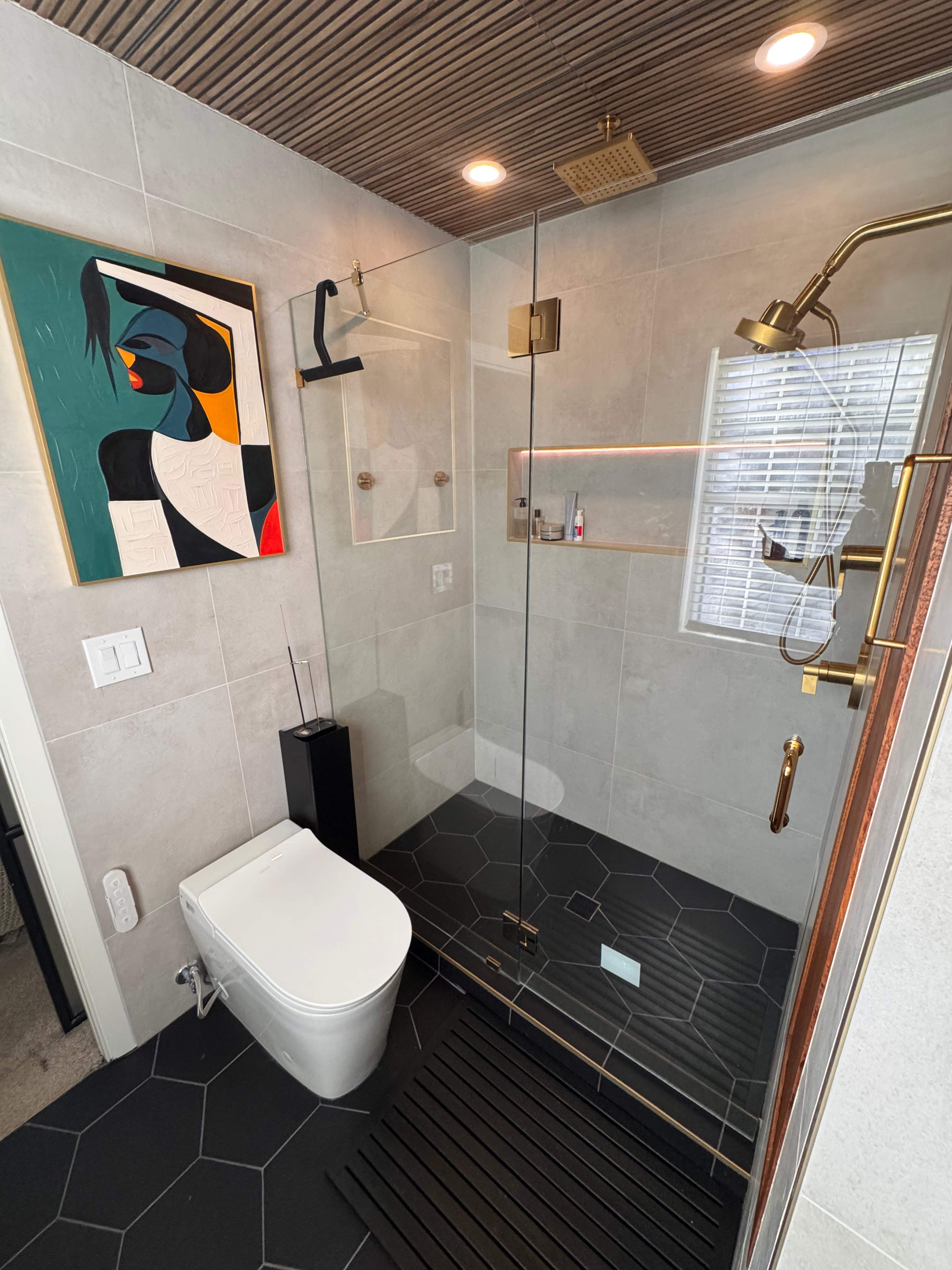 Master bathroom renovation by Prudencio