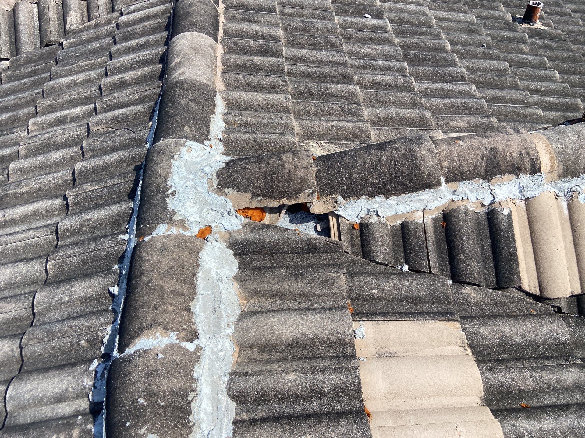 Commercial Roof Cleaning Coral Springs by BKB Pressure Cleaning LLC