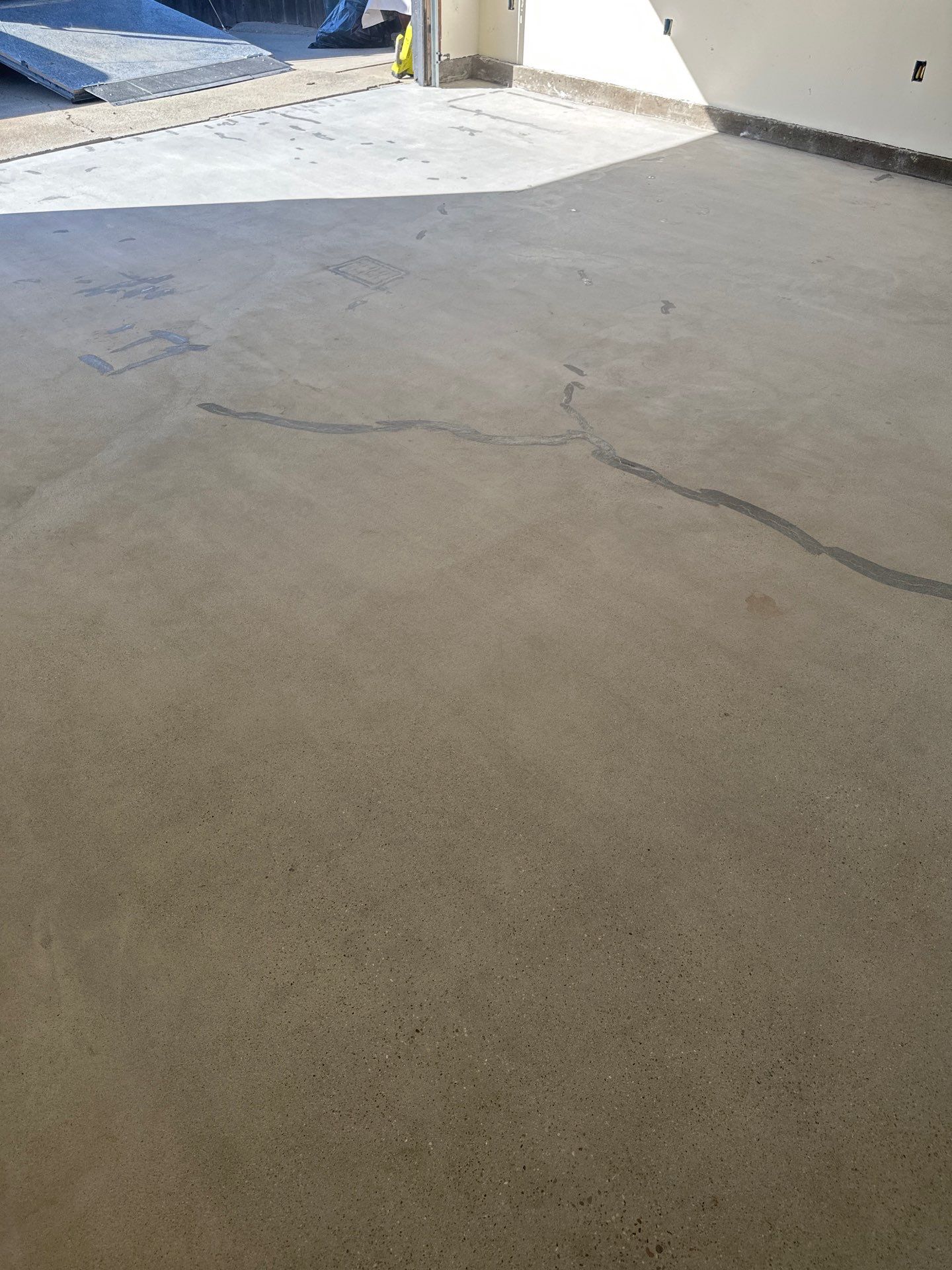 Polyurea Garage Floor Coating with Tidal Wave Flake Finish by MGP Coatings