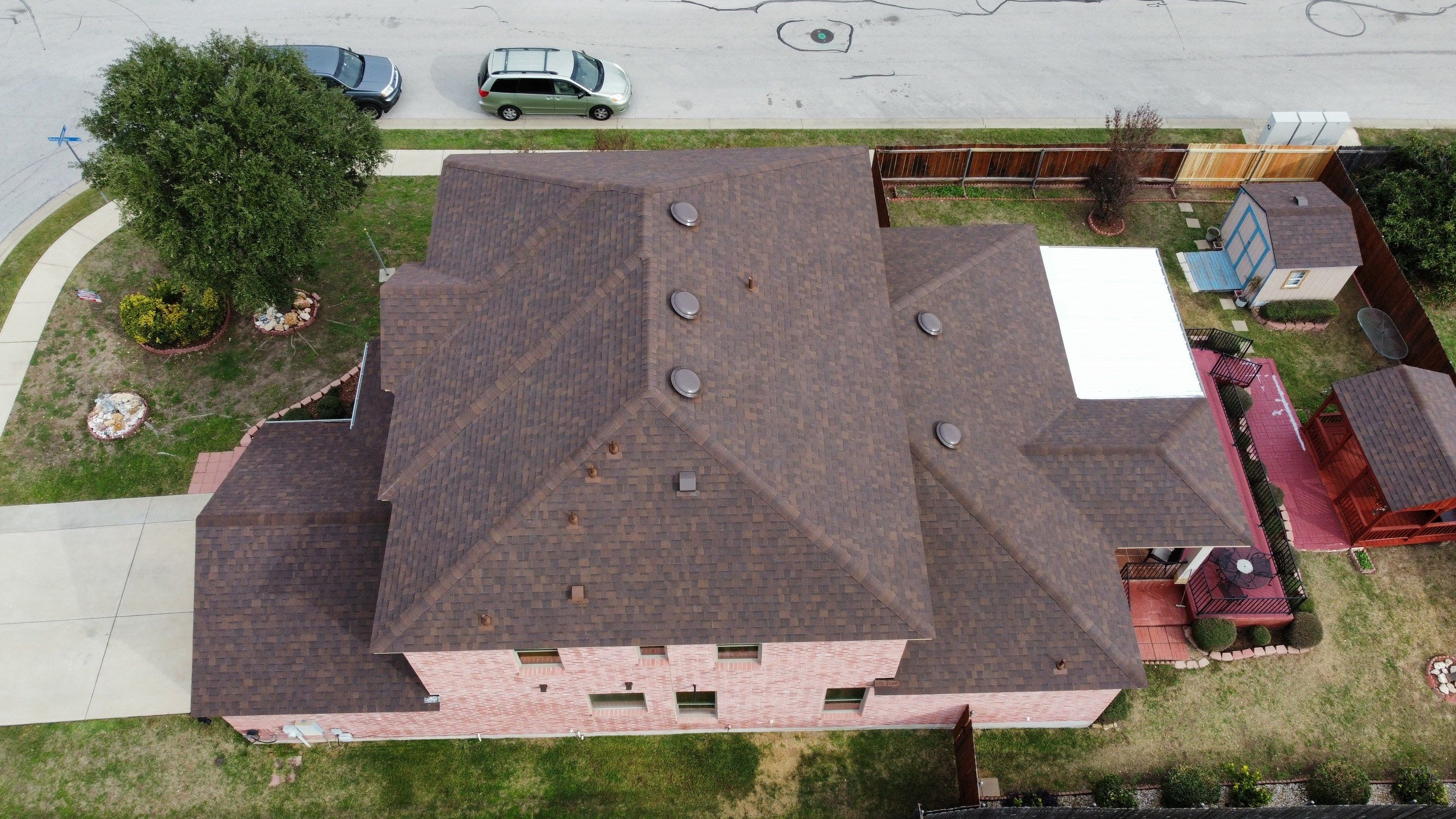 Residential Roofing Installation using Owens Corning Oakridge by Kstylez Roofing & Construction