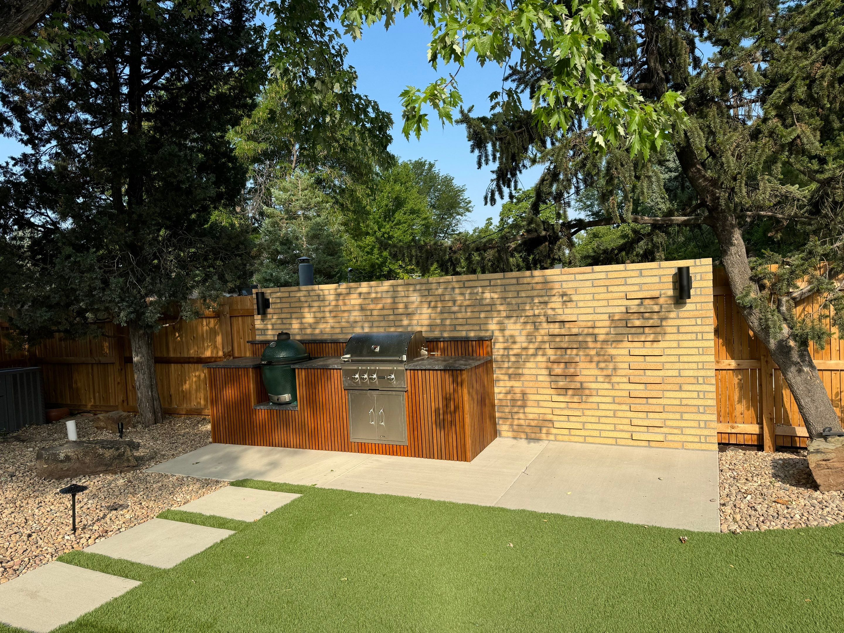 Modern Backyard by JRM landscape & design