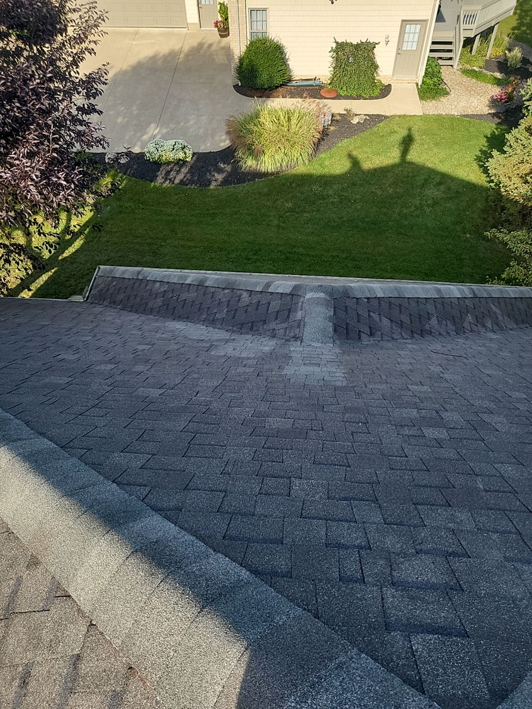 ATLAS PINNACLE COLOR: WEATHERED WOOD by Eagle Eye Roofing