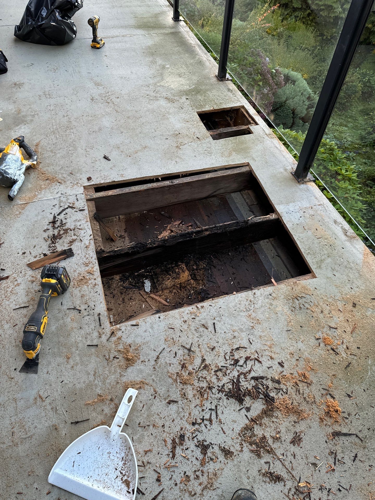 Repair Rotten Deck In West Vancouver  by YVR Construction Group