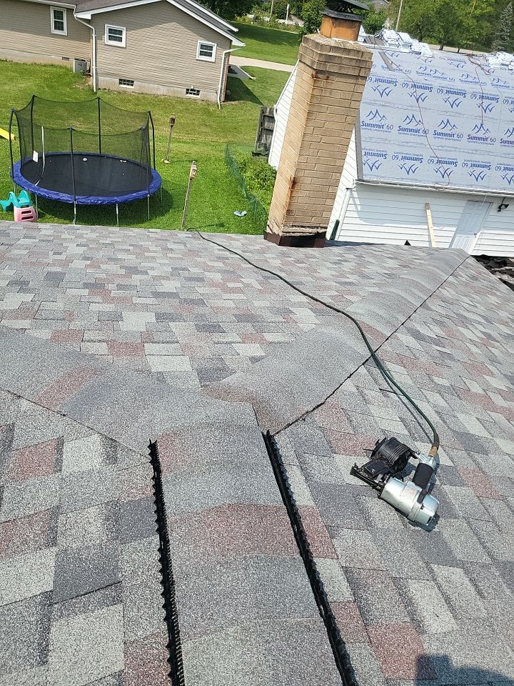 ATLAS PINNACLE COLOR: SUMMER STORM by Eagle Eye Roofing