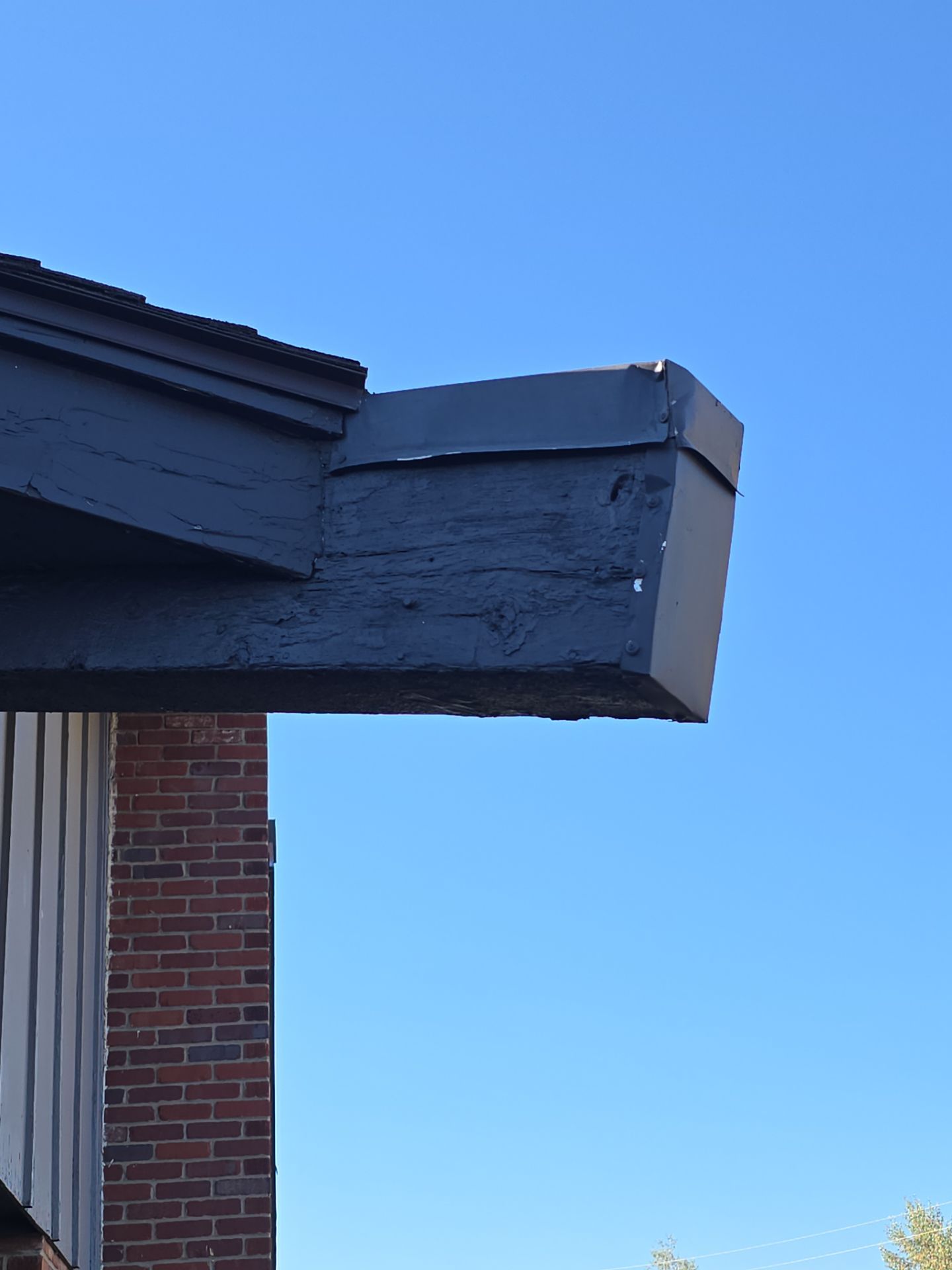 Restoring Beauty: Casa Blanca Makeover for This Duplex by J&M Painting LLC