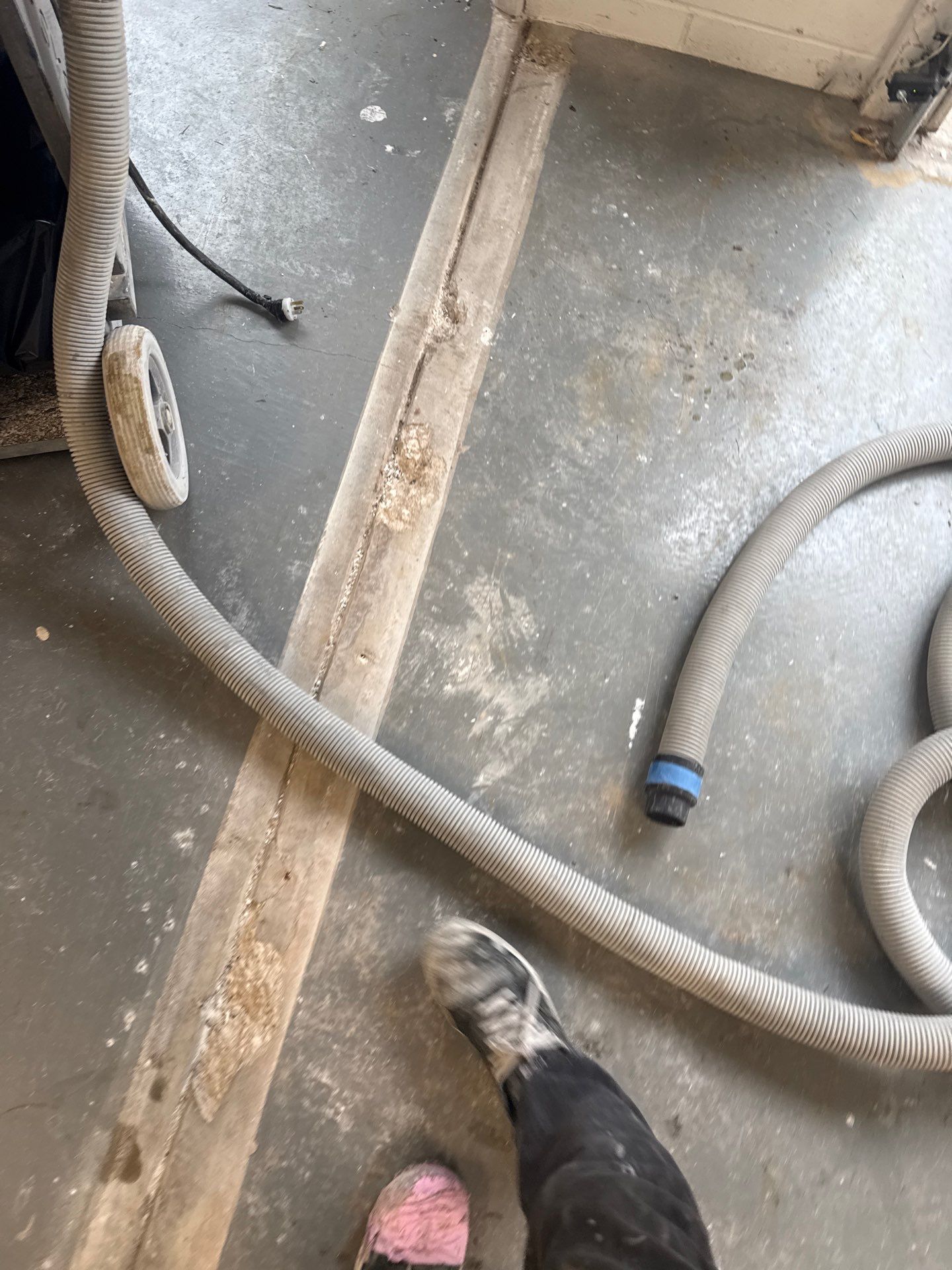 Garage Floor Coating and Repair in Urbandale by Revival Concrete Coatings