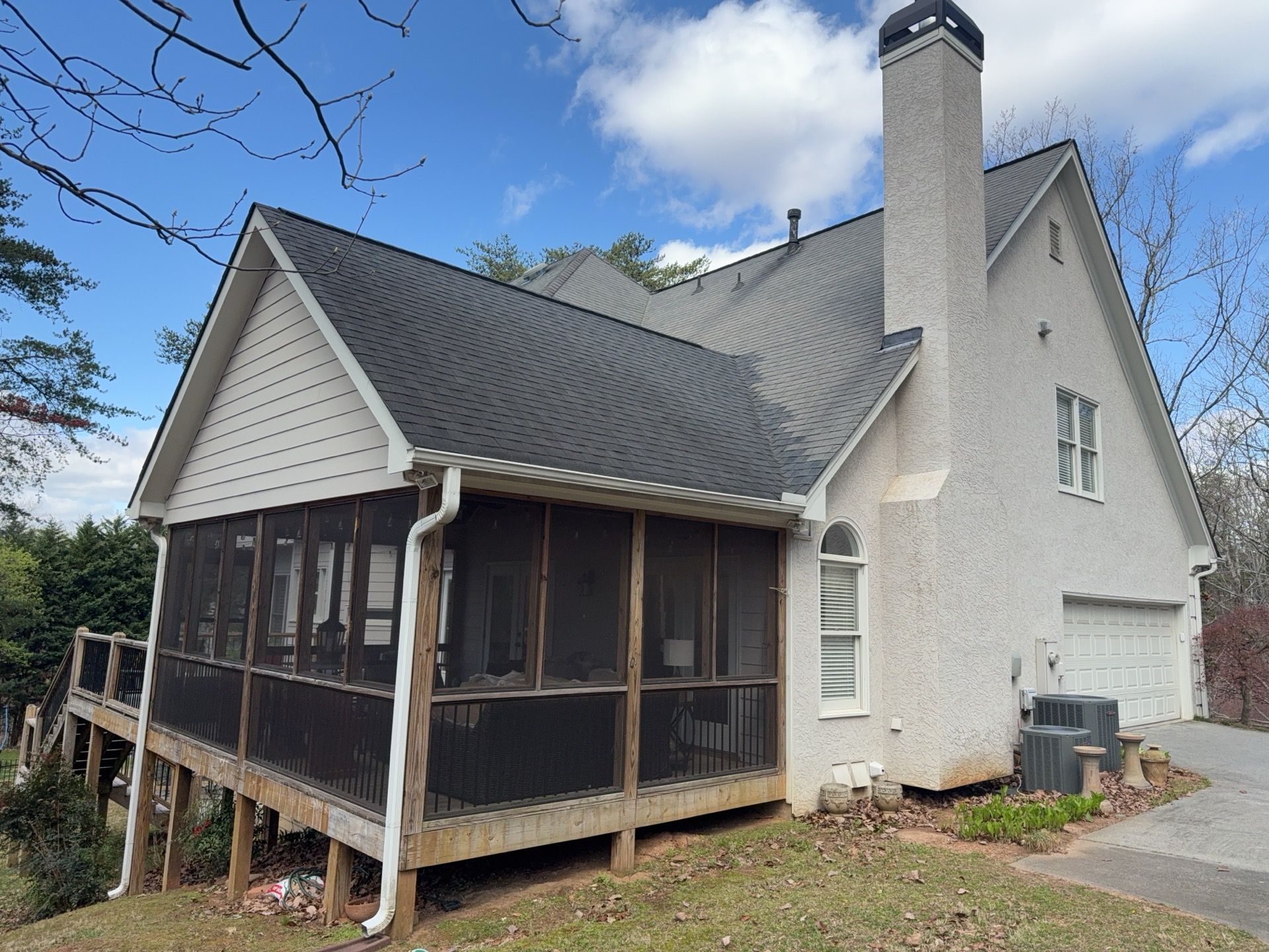 Stucco and Siding Exterior Painting using Sherwin Williams SuperPaint by Nelson Exteriors 