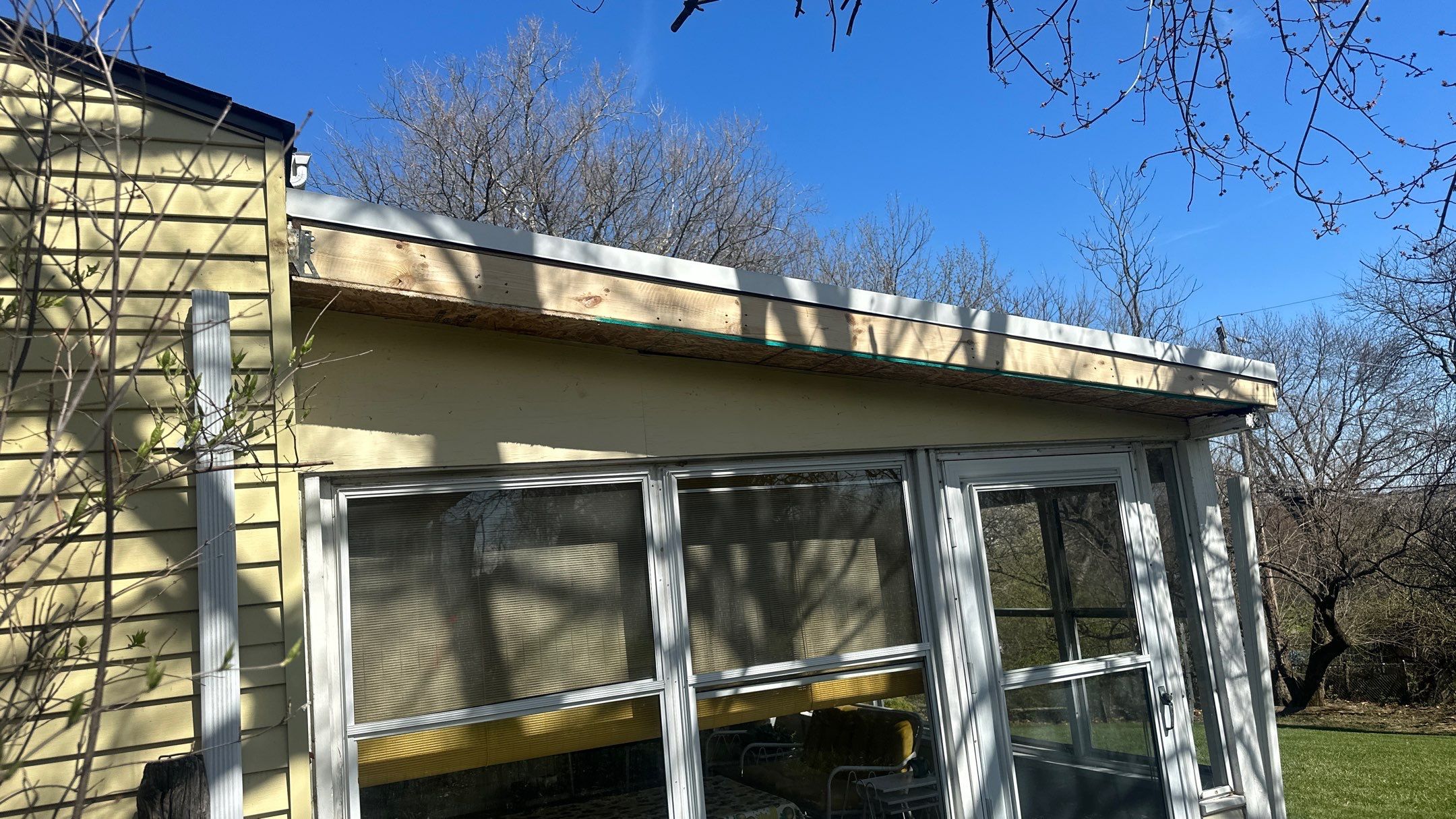 Black Shadow & Rubber by Tamlin Roofing