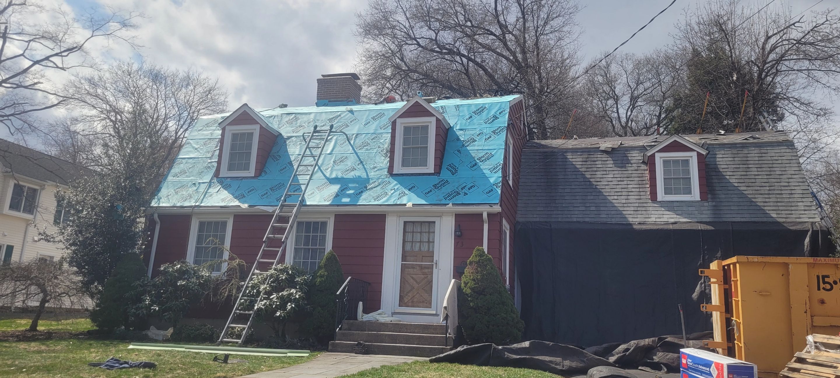 Show stopping shingles professionally and efficiently installed by DiGiorgi Roofing & Siding INC by DiGiorgi Roofing and Siding Inc