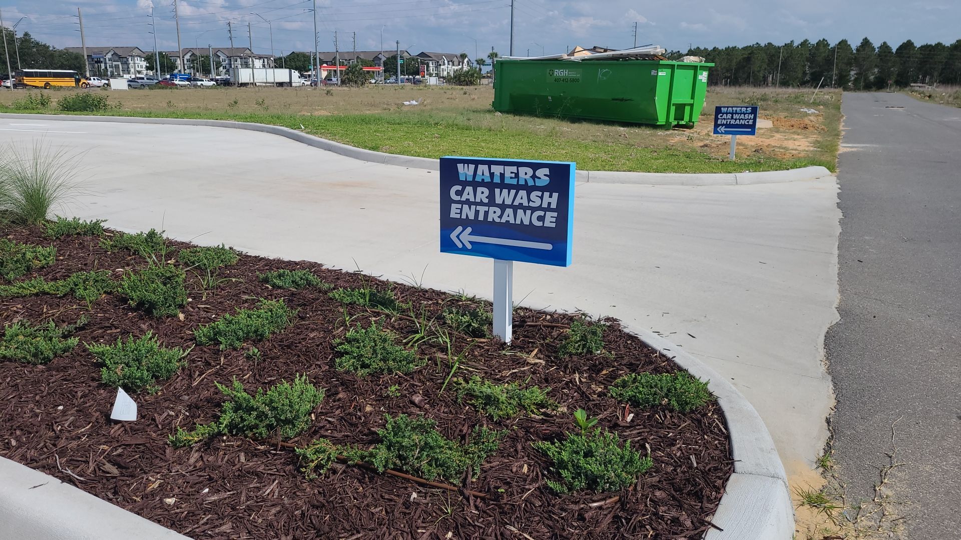 Pylon Sign and Channel Letters for Waters Car Wash by SignCrafters