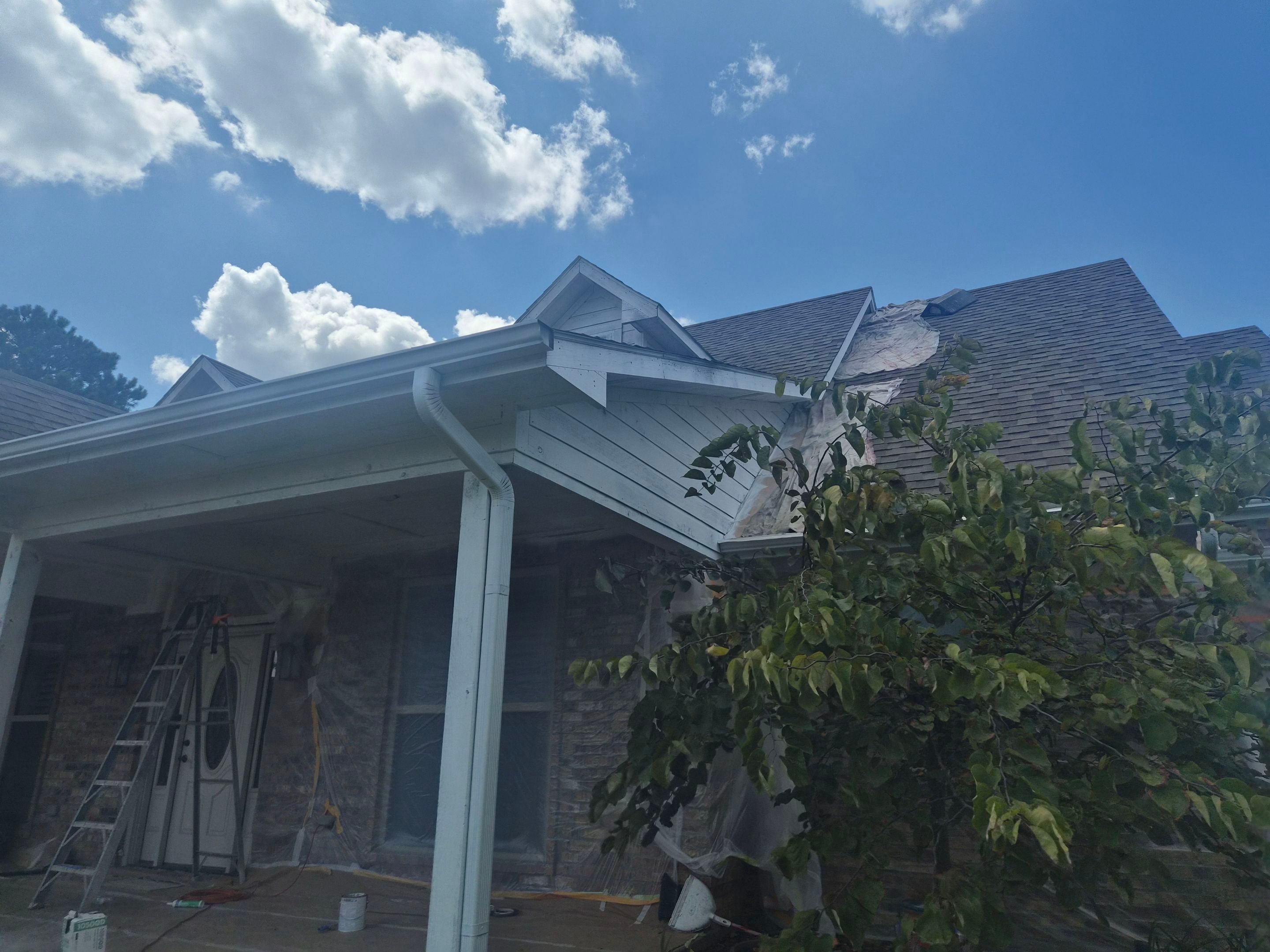 From Dated Brown to Modern Contrast: A Mineola Exterior Transformation by Quality Coats Painting