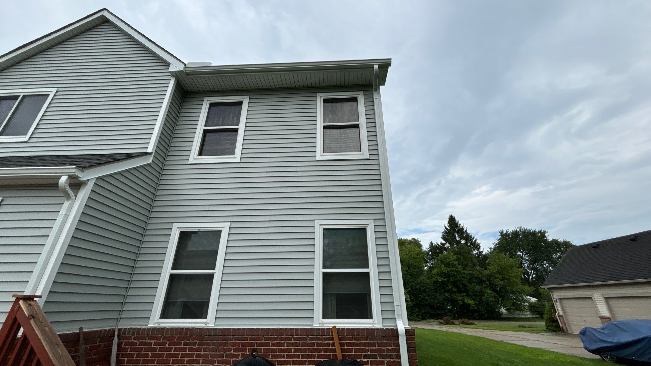 Siding Replacement using Certainteed Restoration Classic D4 by 180 Contractors