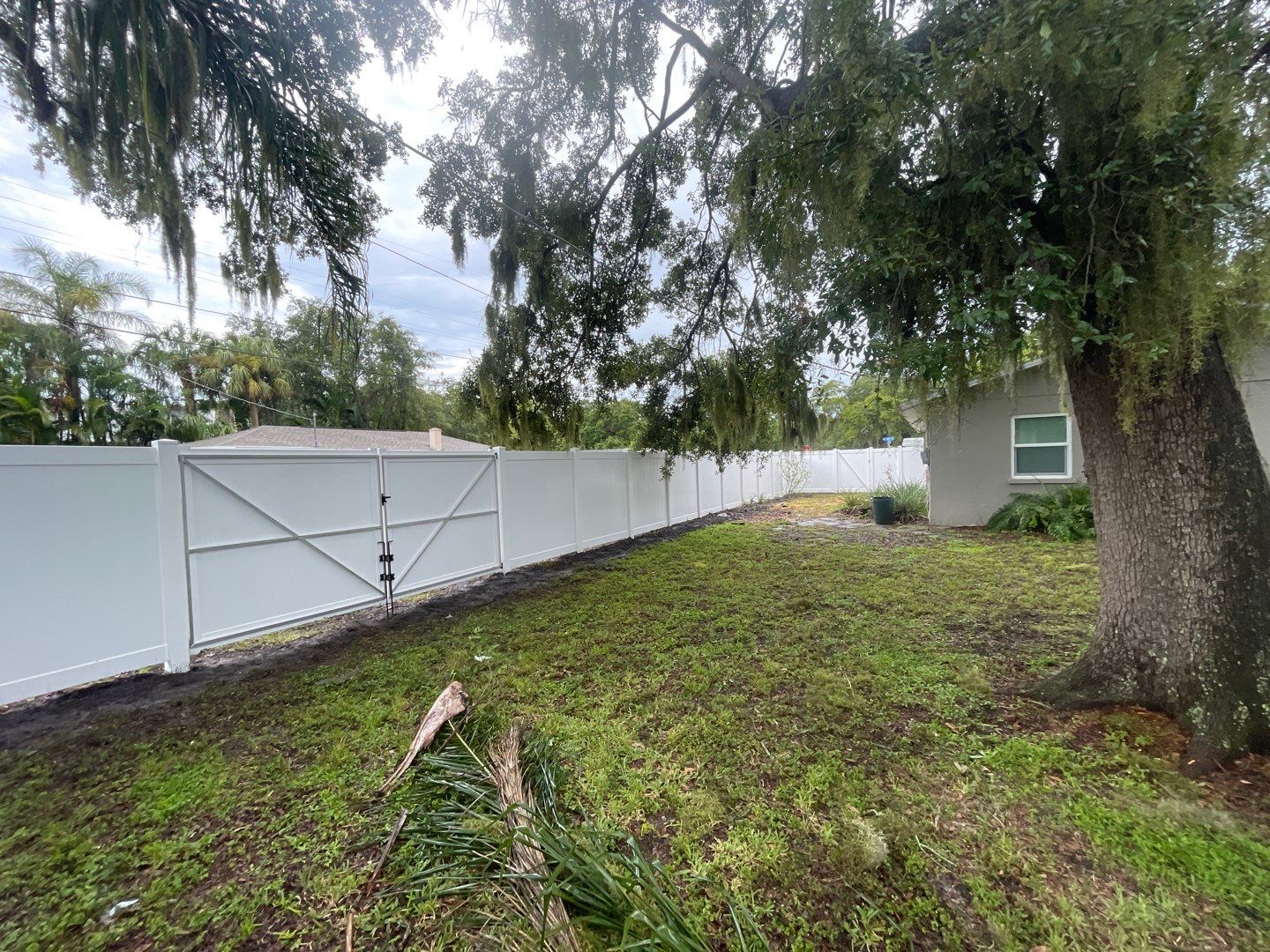 Palmetto, FL 6ft. Tall White Vinyl Privacy Fence  by Asap fence and gates, LLC