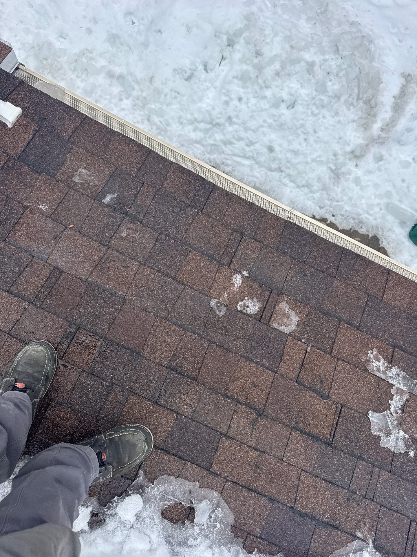 Ice Dam Removal & Snow Removal in Woburn, MA by Mighty Dog Roofing of Greater Middlesex County