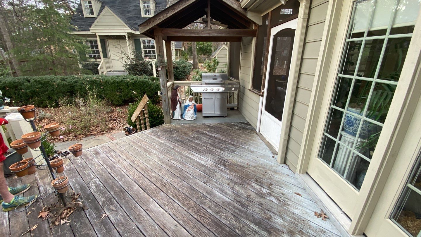 Coated Deck using Wood Sealant by DuraSeal