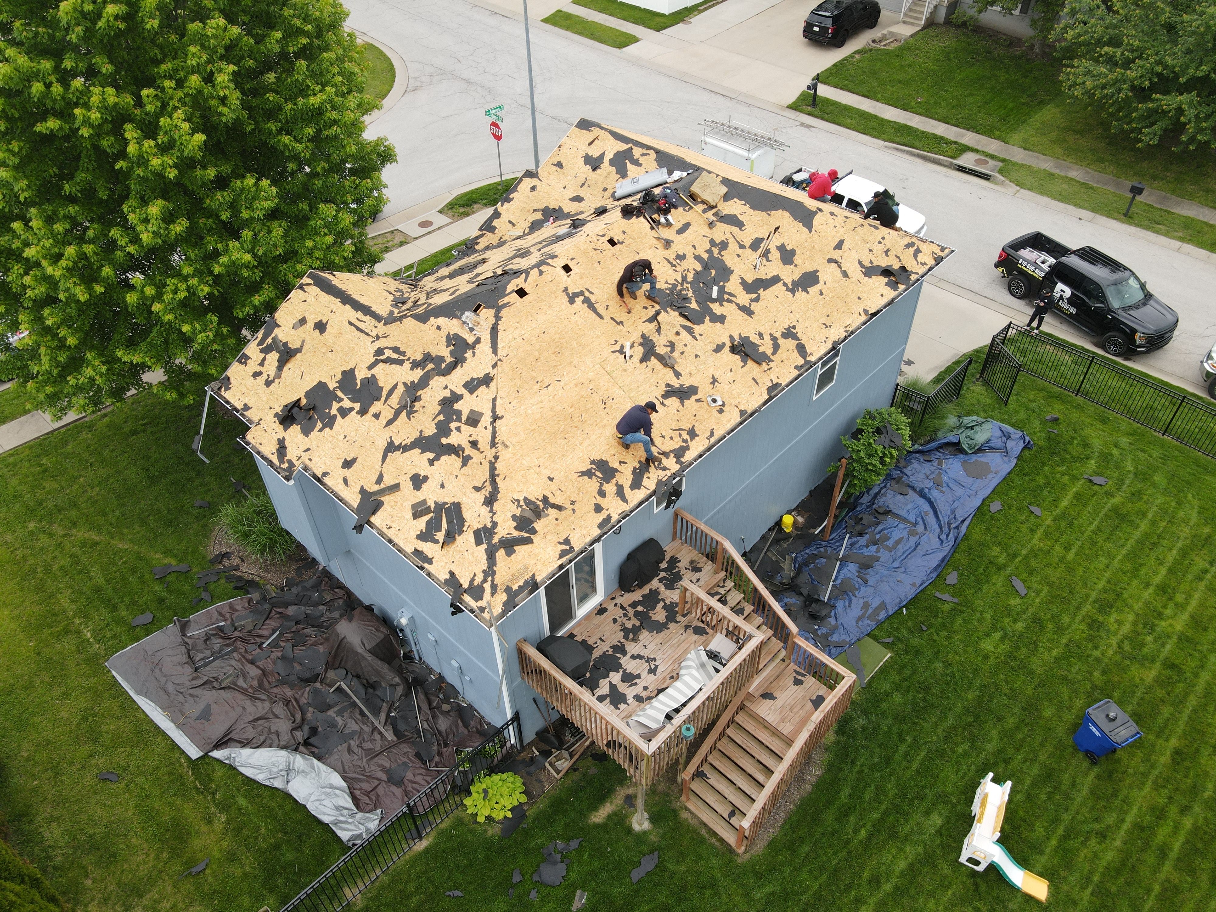 Grain Valley Residential Roof Replacement Featuring GAF Timberline HDZ Shingles by Summit Roofing