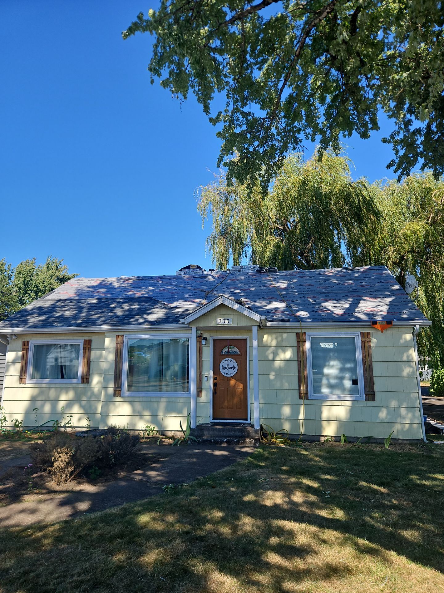 Residential Roofing Installation using IKO Dynasty (Color: Summit Grey) by Orezona Building & Roofing Company, Inc.