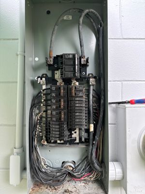 Electrical Panel Safety Repairs – Orlando, FL